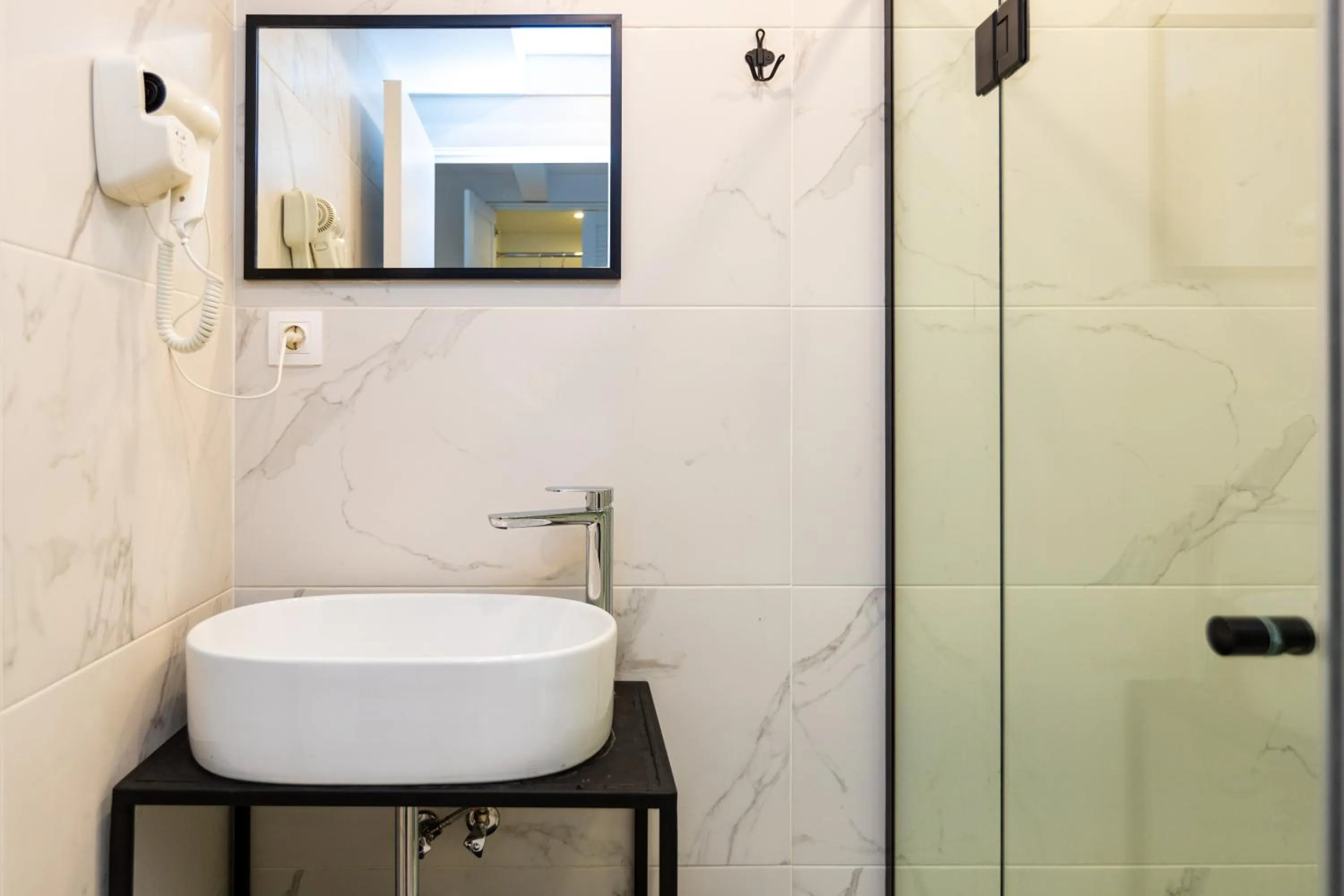 Shower in Shota Rustaveli Aparthotel