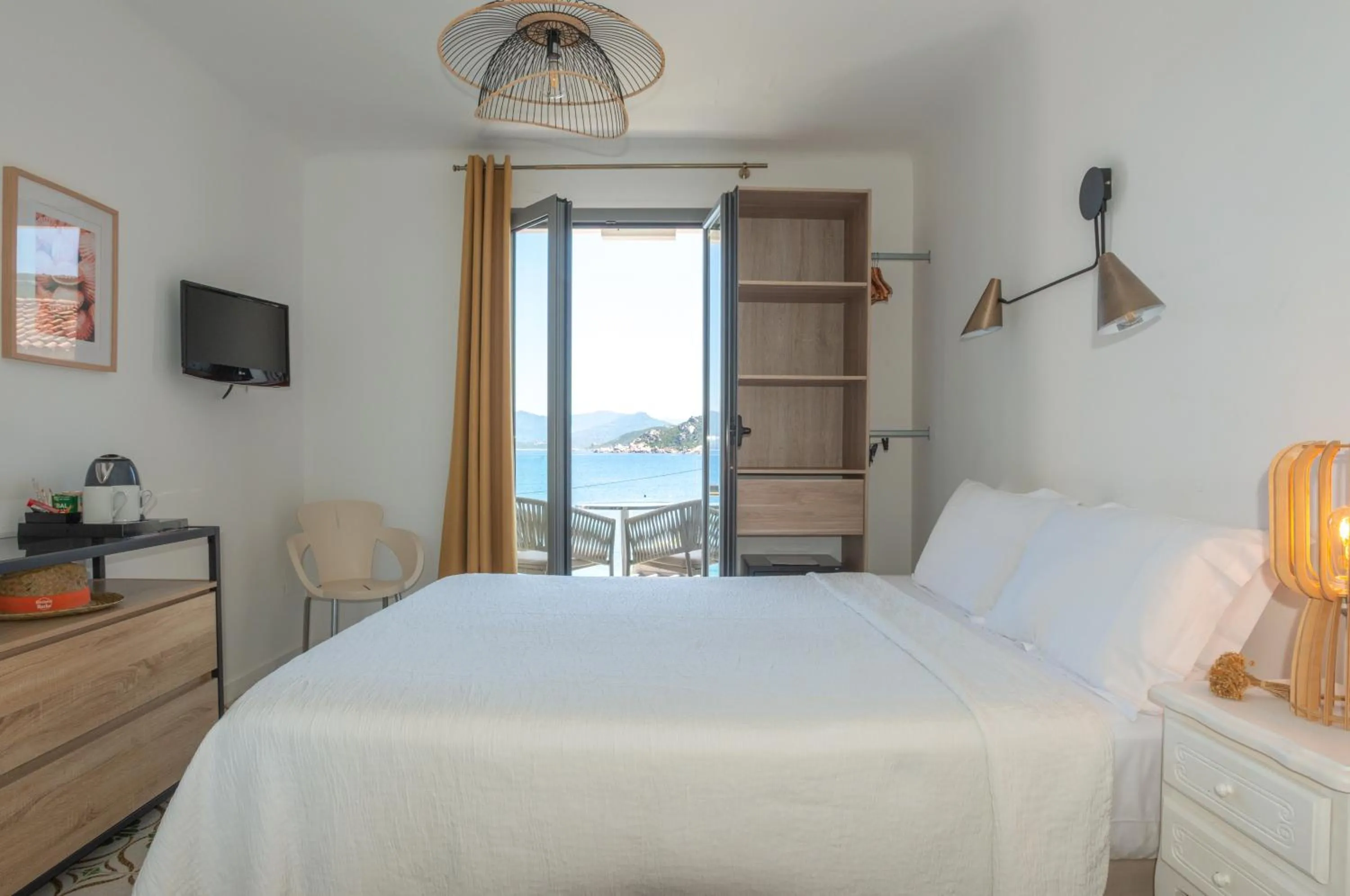 Bed in HOTEL CAMPOMORO