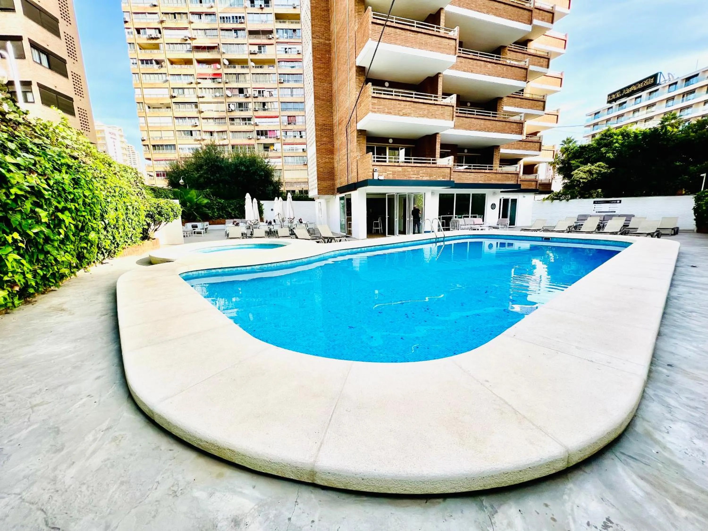 Swimming pool in Trebol One Apartments By Mc