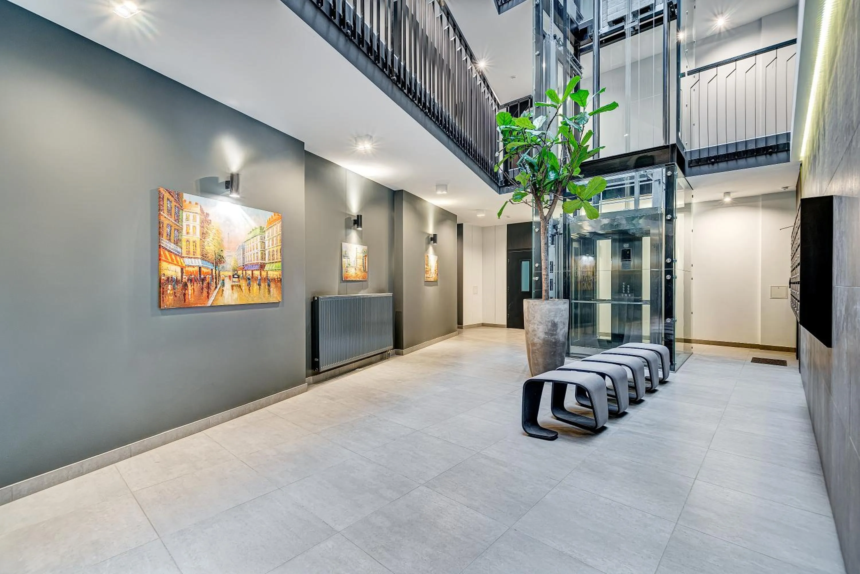 Facade/entrance in HaPPy Inn GOLD Studio, self check-in, Parking in the underground garage
