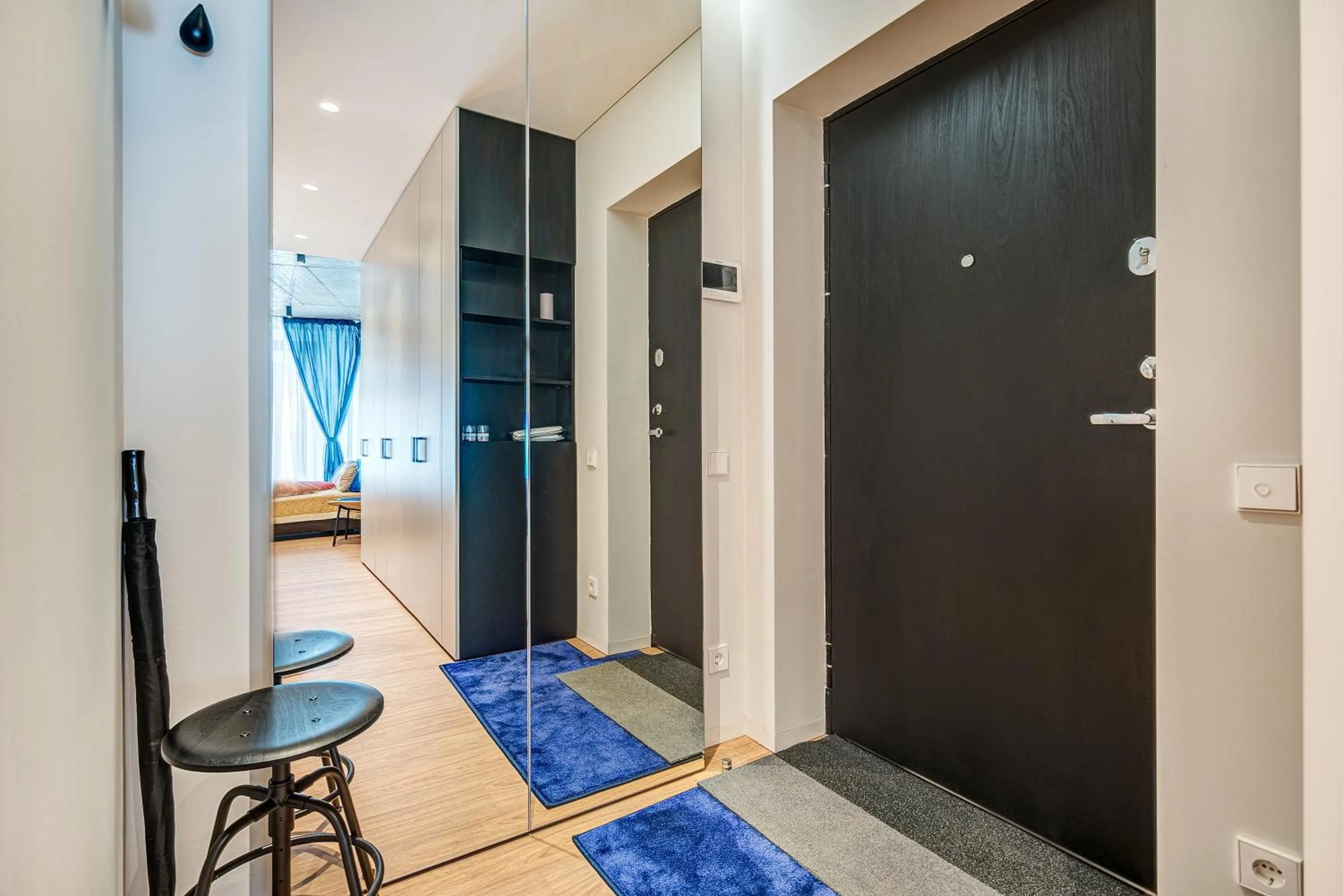 Photo of the whole room in HaPPy Inn GOLD Studio, self check-in, Parking in the underground garage
