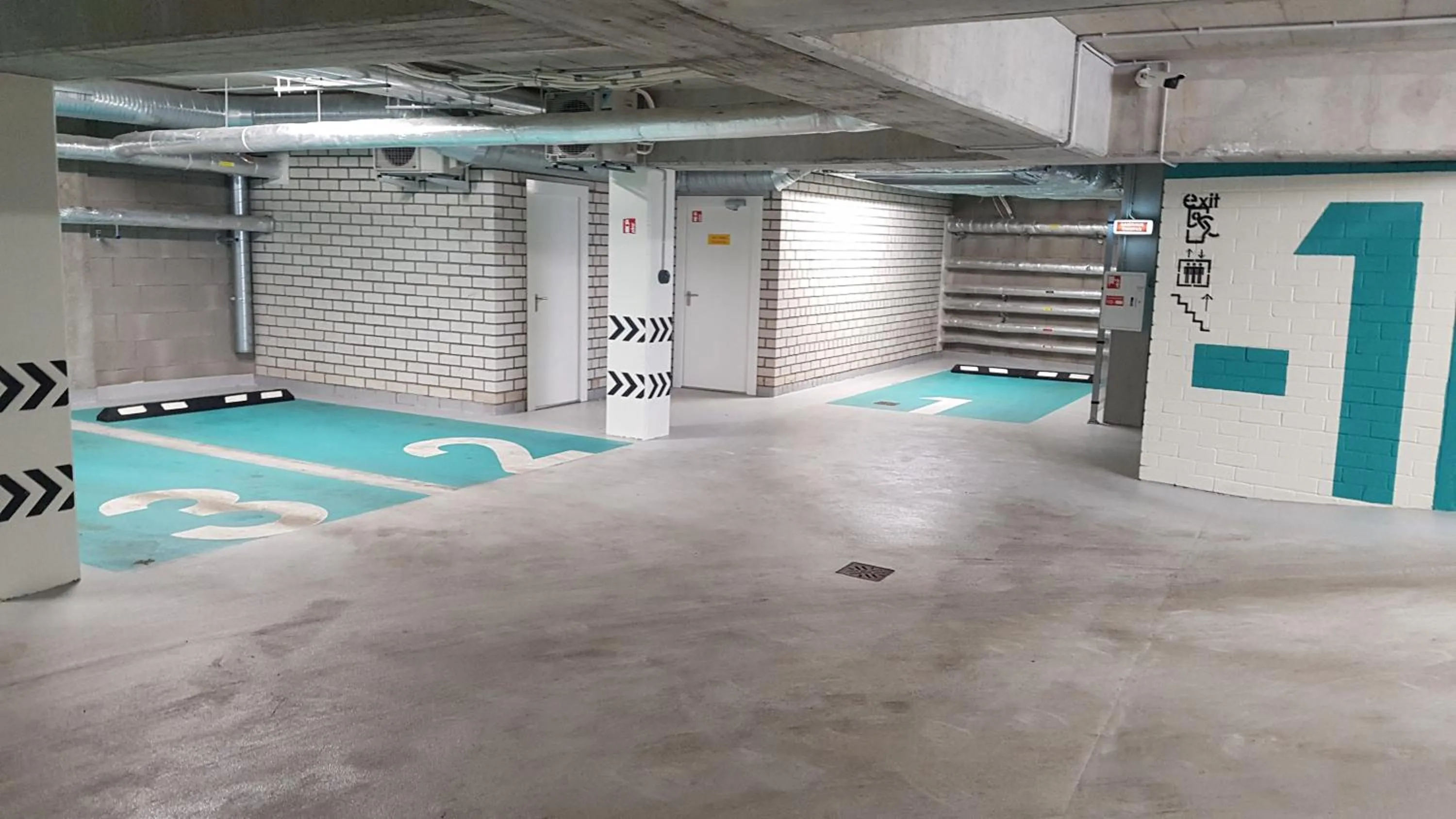 On site in HaPPy Inn GOLD Studio, self check-in, Parking in the underground garage