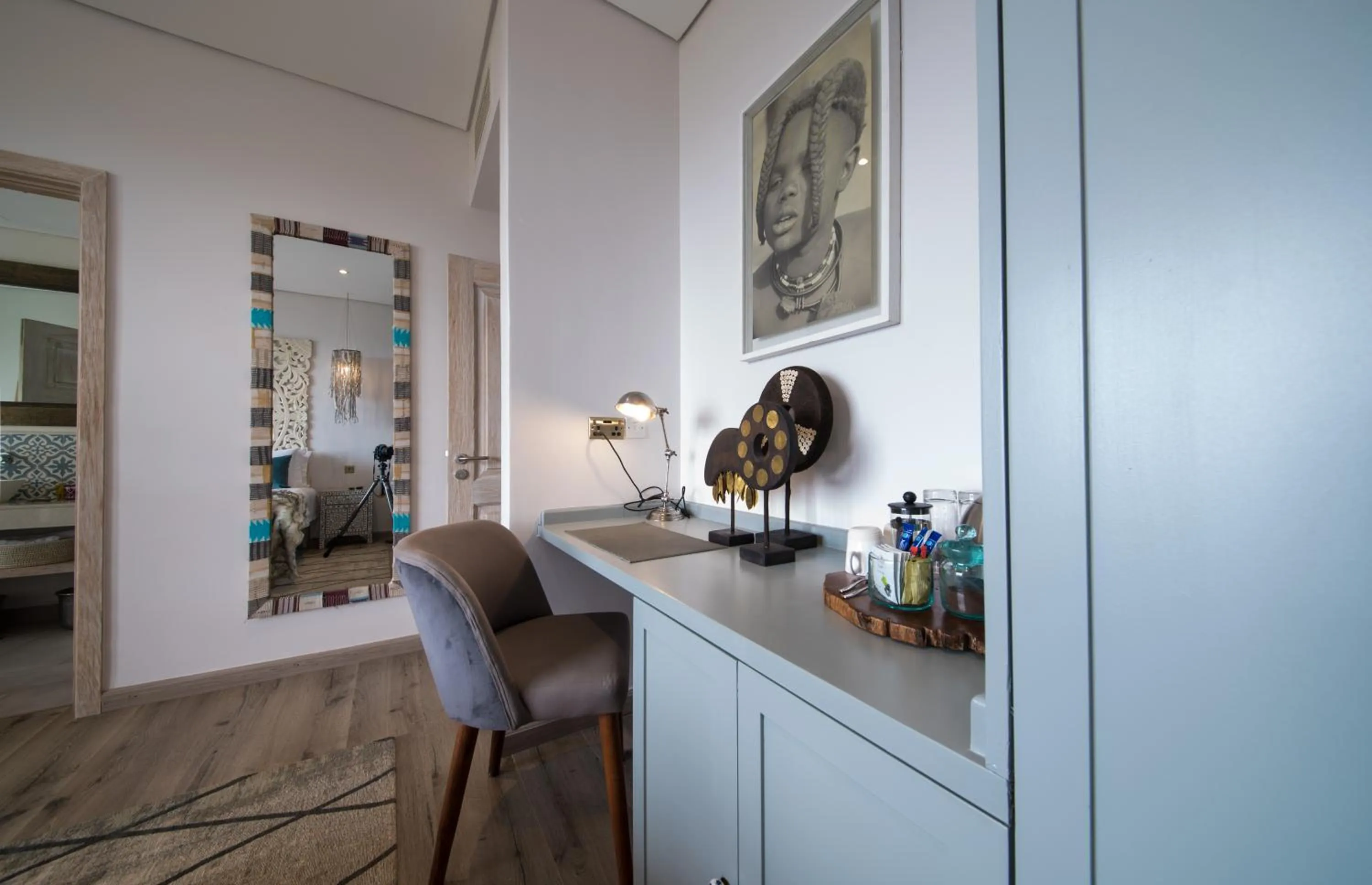 Coffee/tea facilities in Latitude 0 Degrees