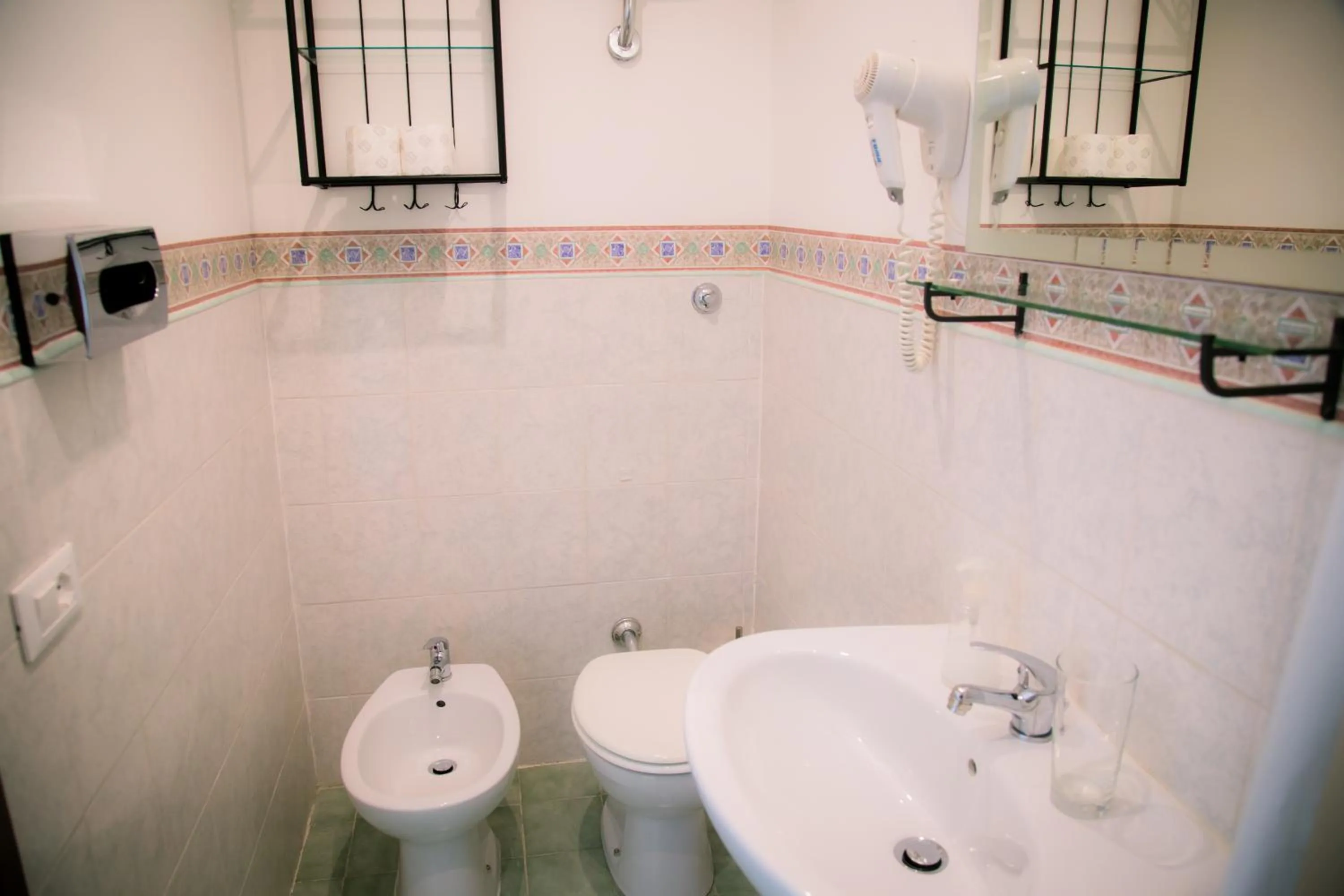 Bathroom in St. Peter Central Rooms B&B