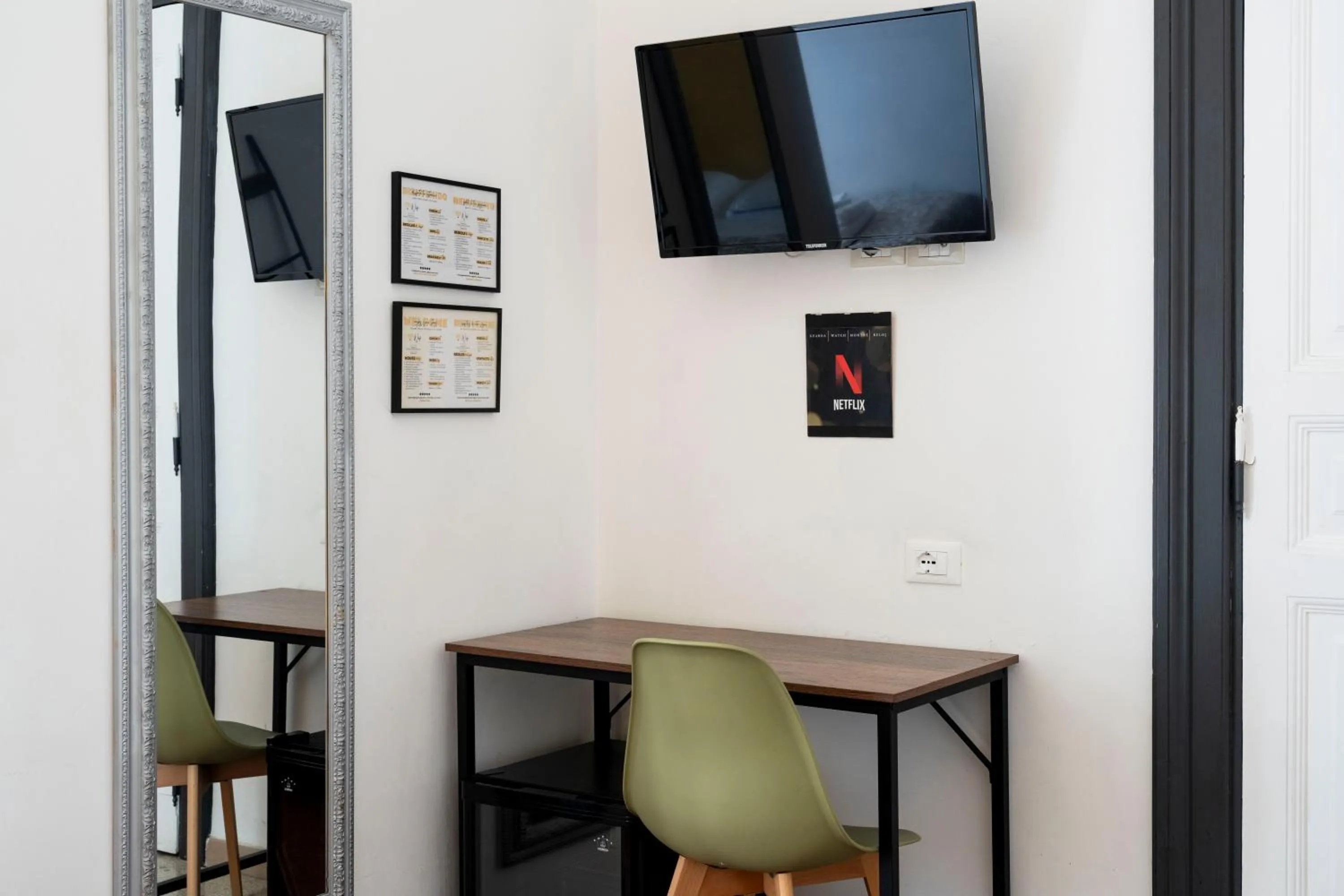 Evening entertainment in St. Peter Central Rooms B&B