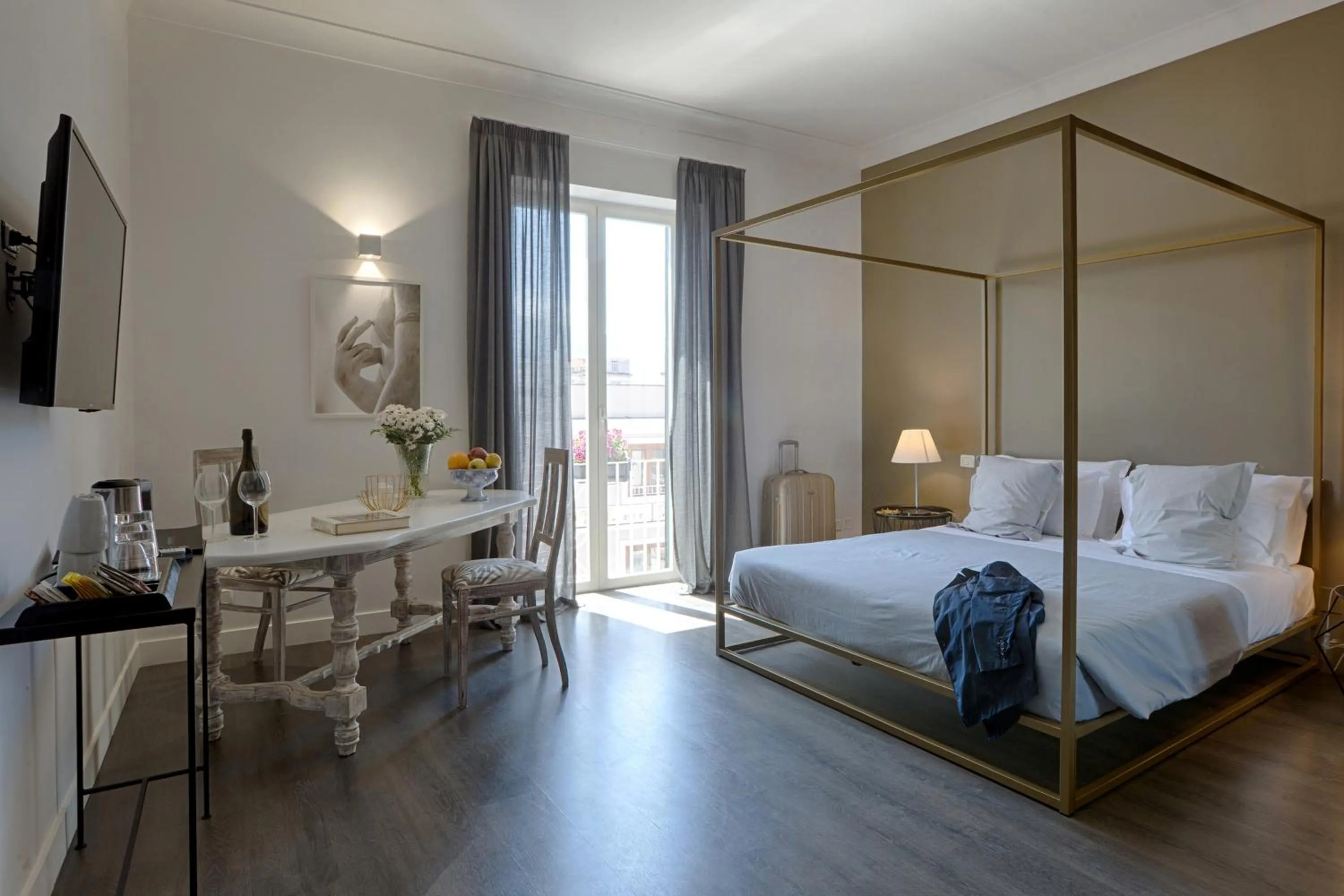 Photo of the whole room, Bed in Casa Pacifico Pompei