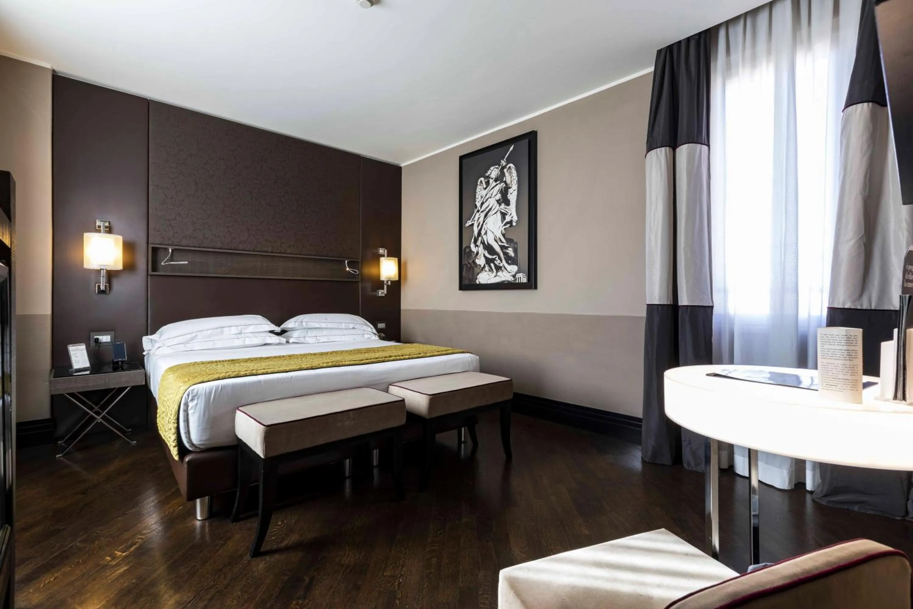 Bed in Rome Times Hotel