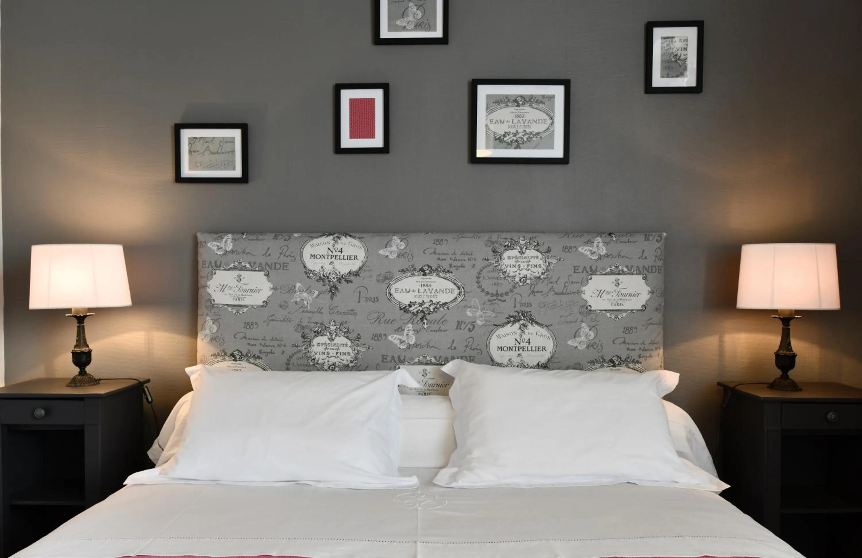 Bed in Maison d'Hôtes Canterou