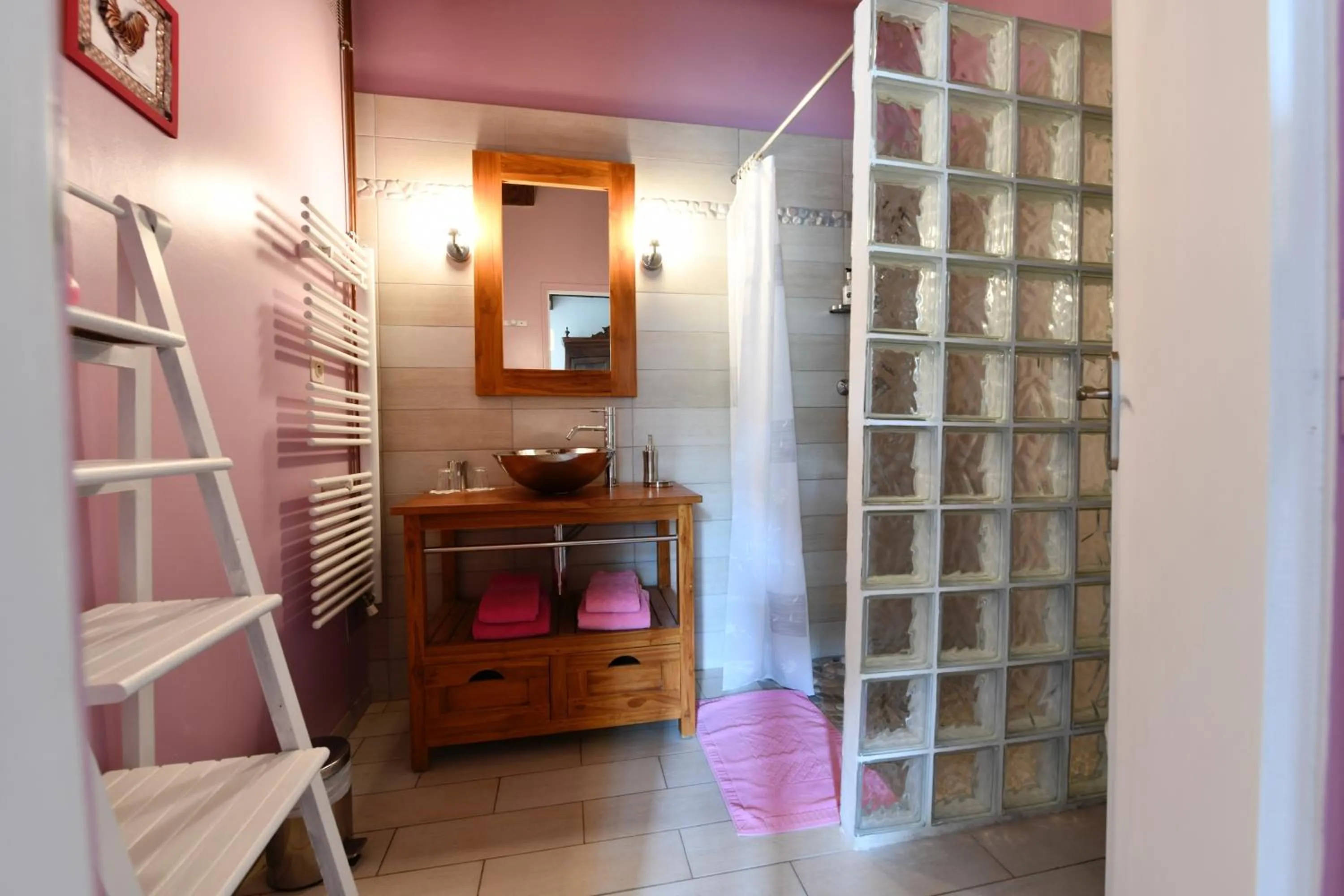 Bathroom in Maison d'Hôtes Canterou