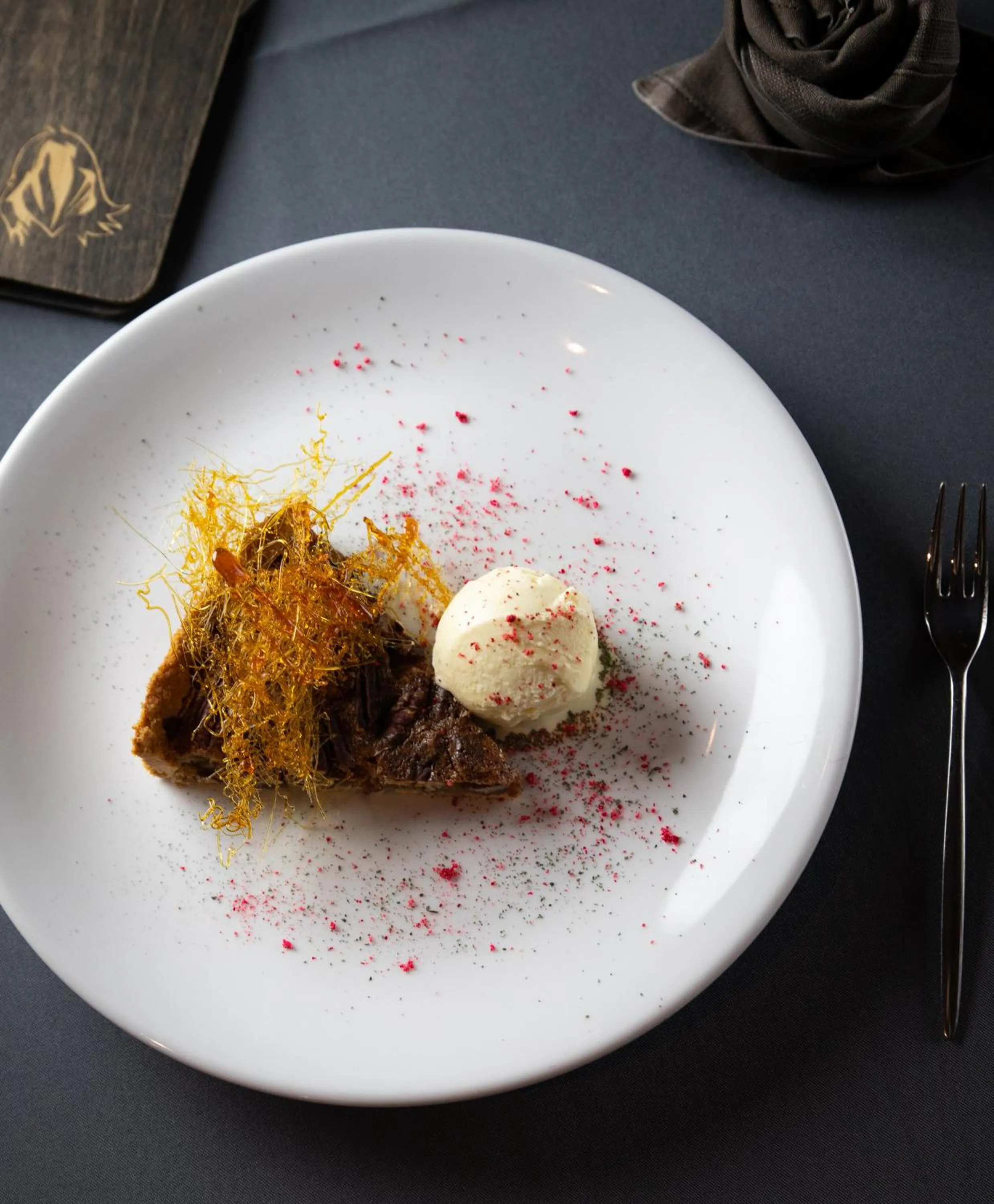 Restaurant/places to eat in Johan Design & SPA Hotel