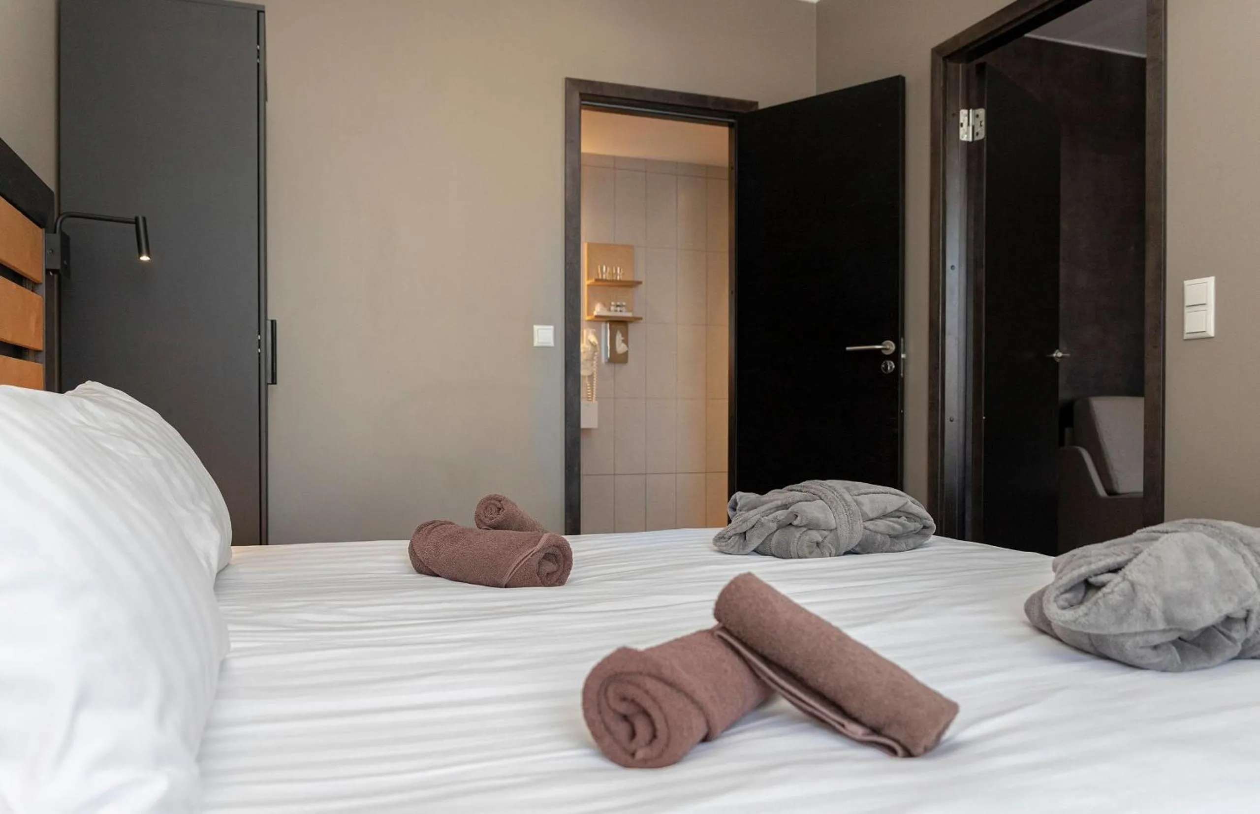 Bathroom, Bed in Johan Design & SPA Hotel