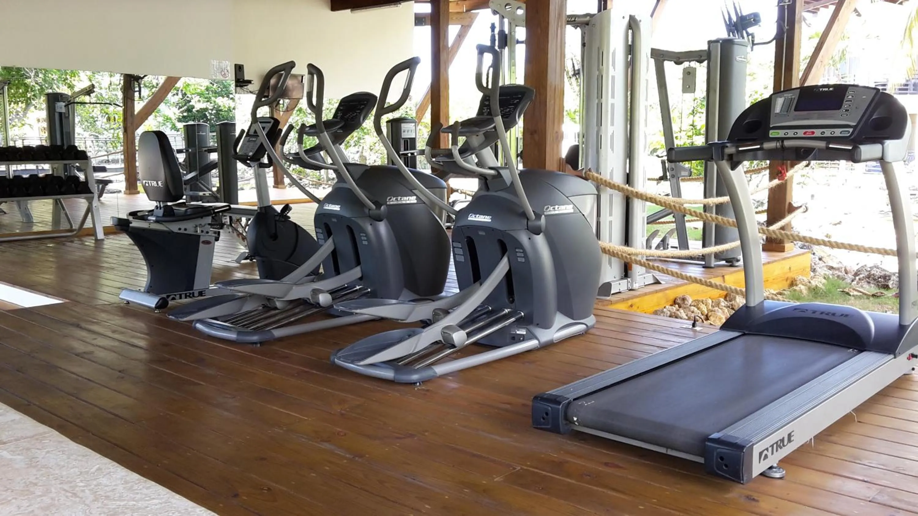 Sybaris Suites & Residences