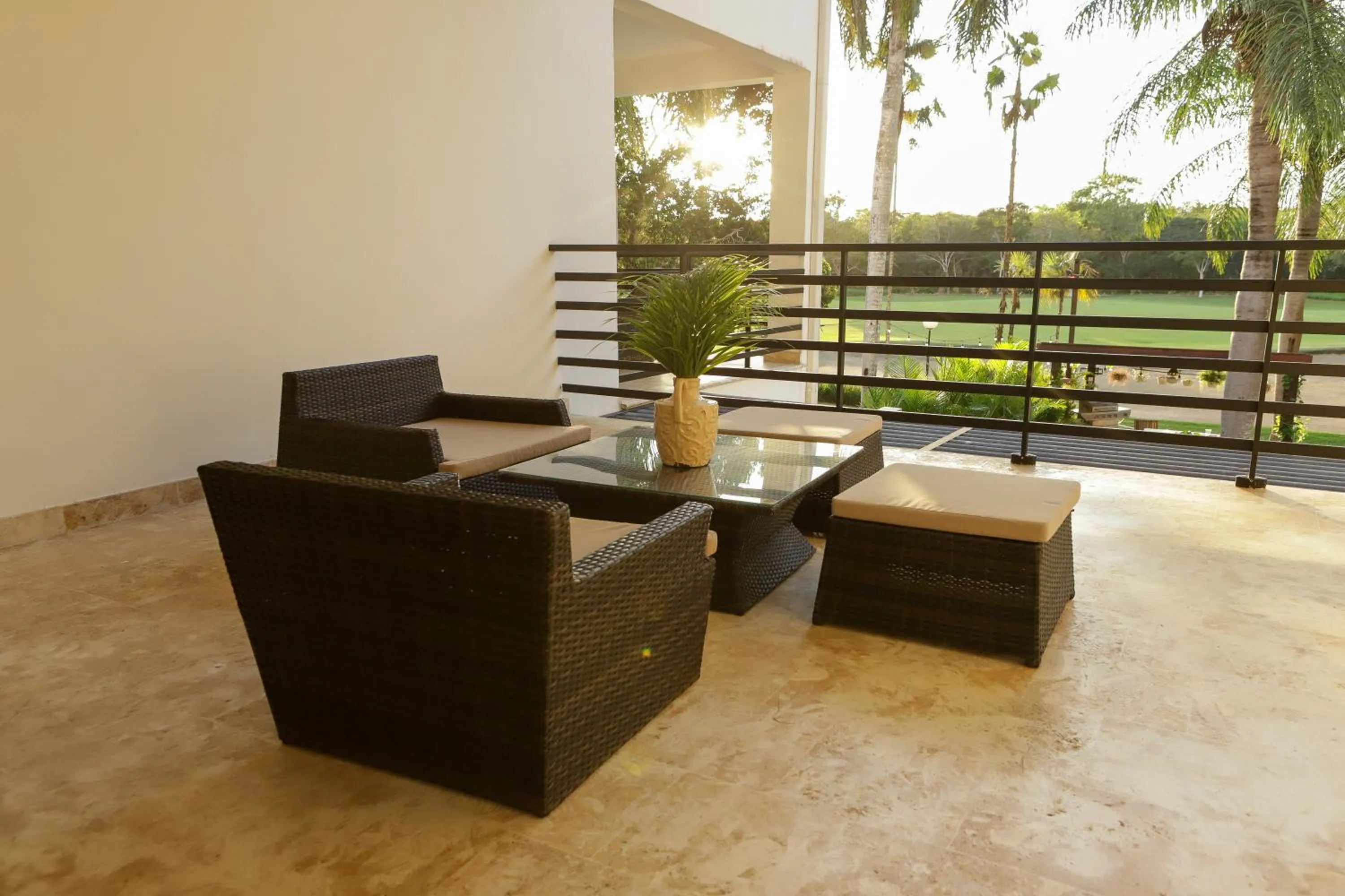 Sybaris Suites & Residences