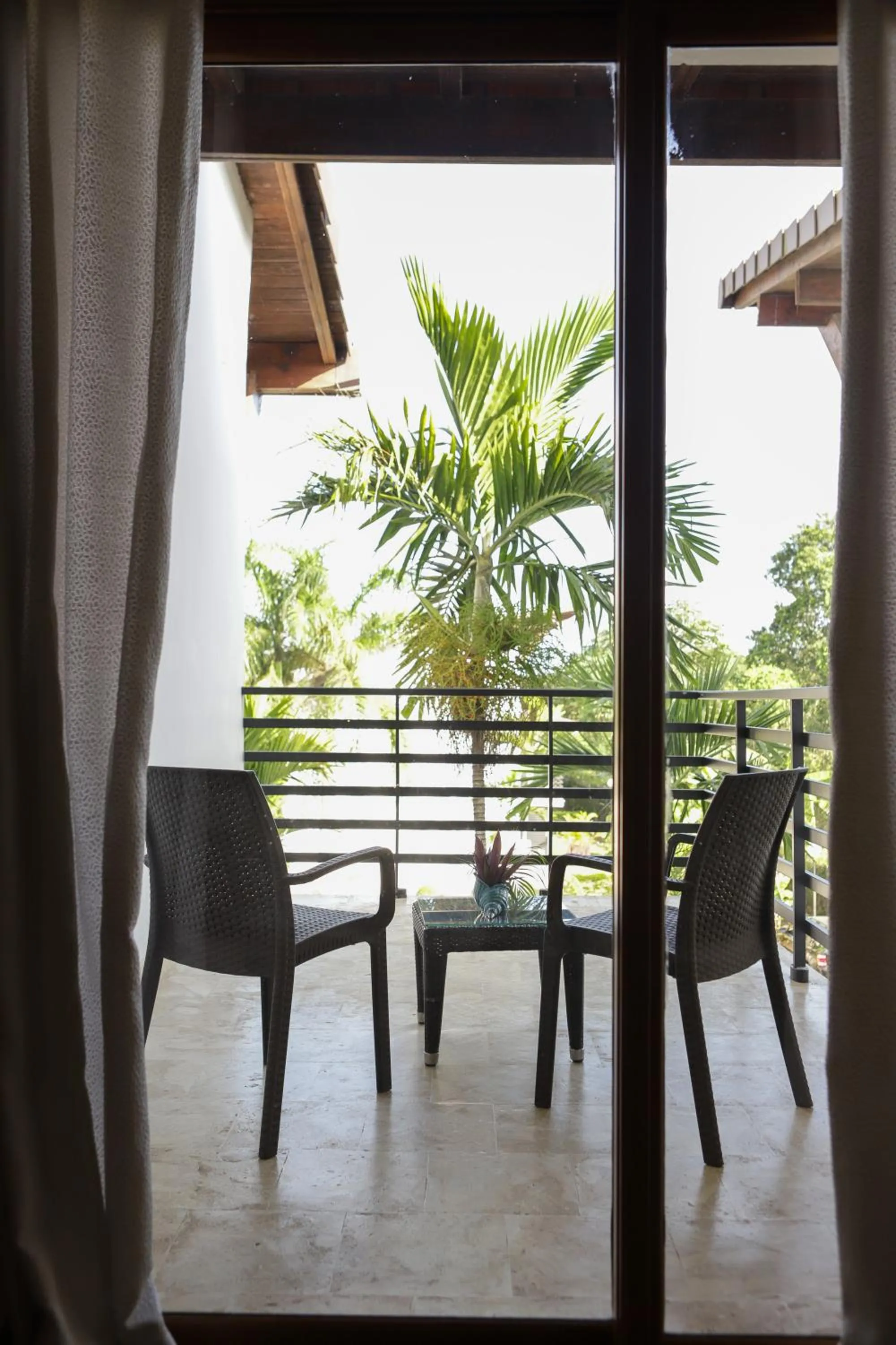 Sybaris Suites & Residences