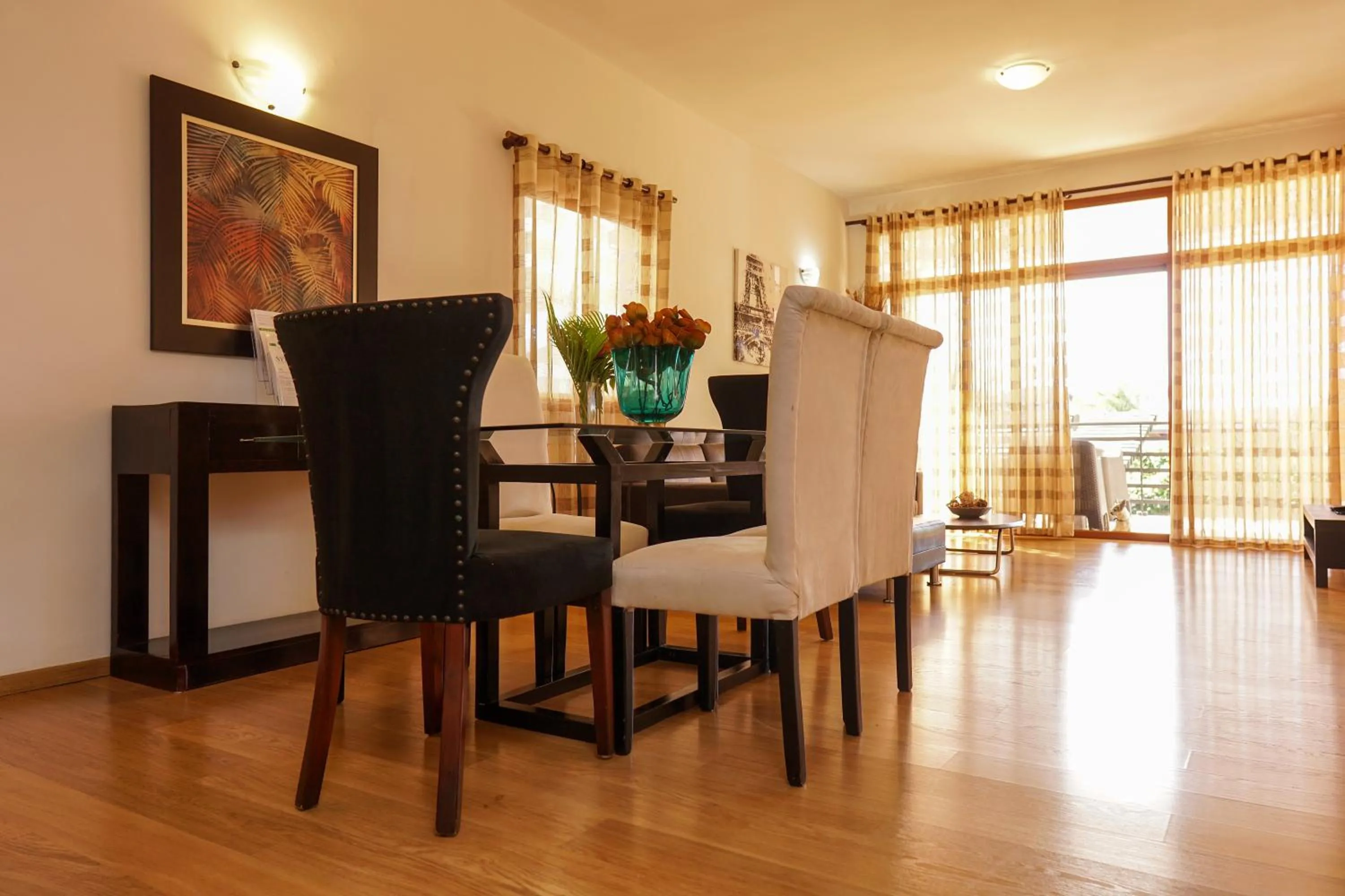 Sybaris Suites & Residences