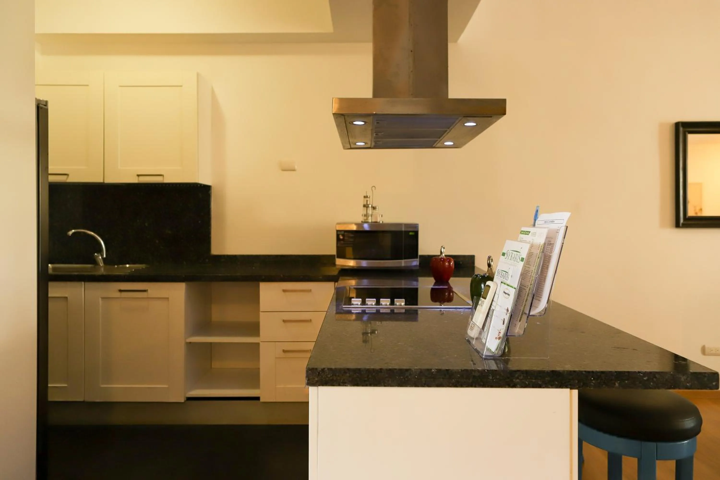 Sybaris Suites & Residences