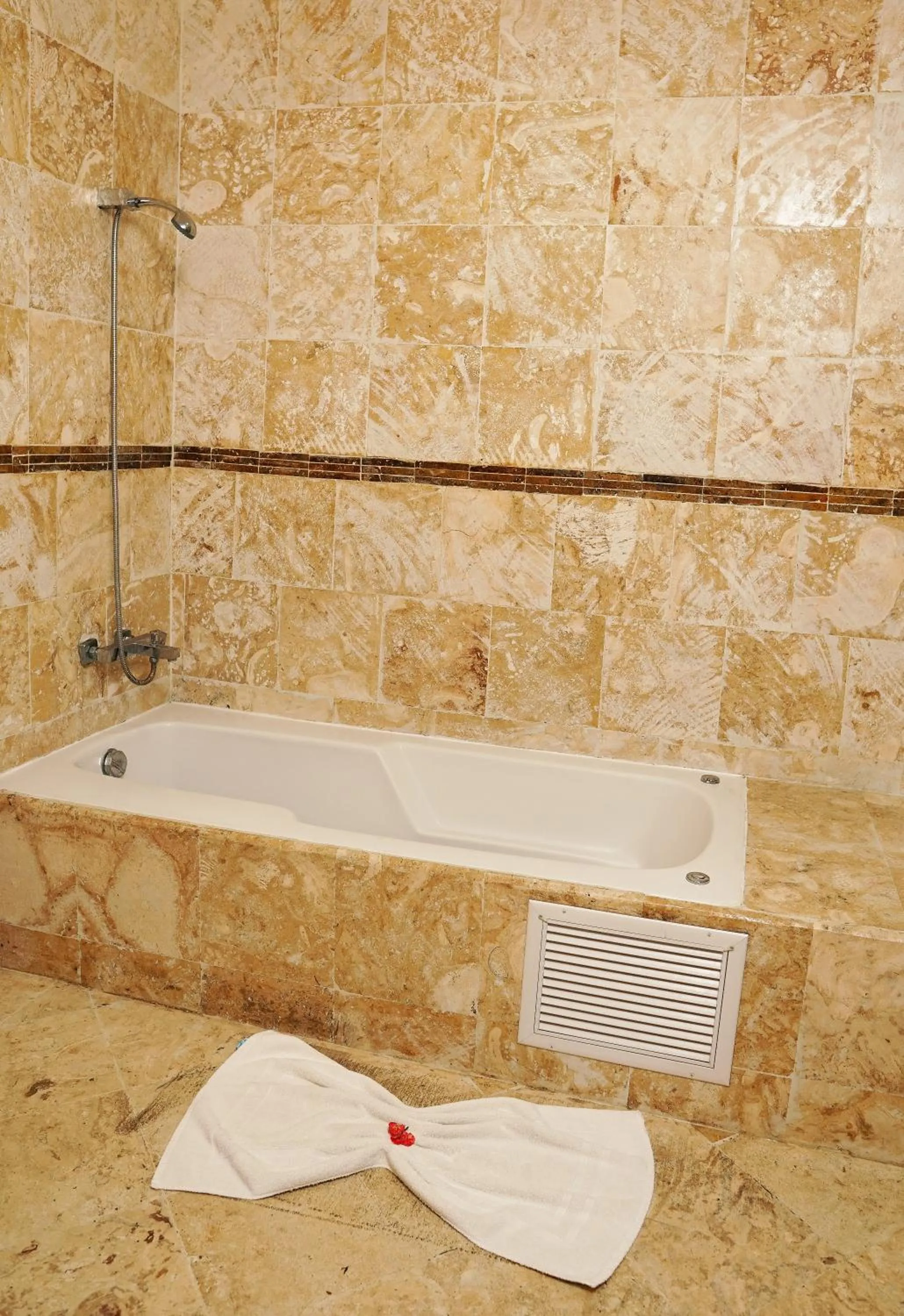 Sybaris Suites & Residences