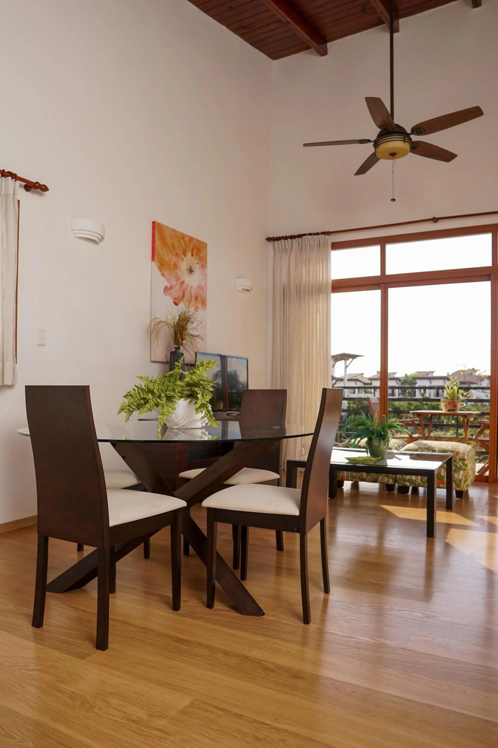 Sybaris Suites & Residences