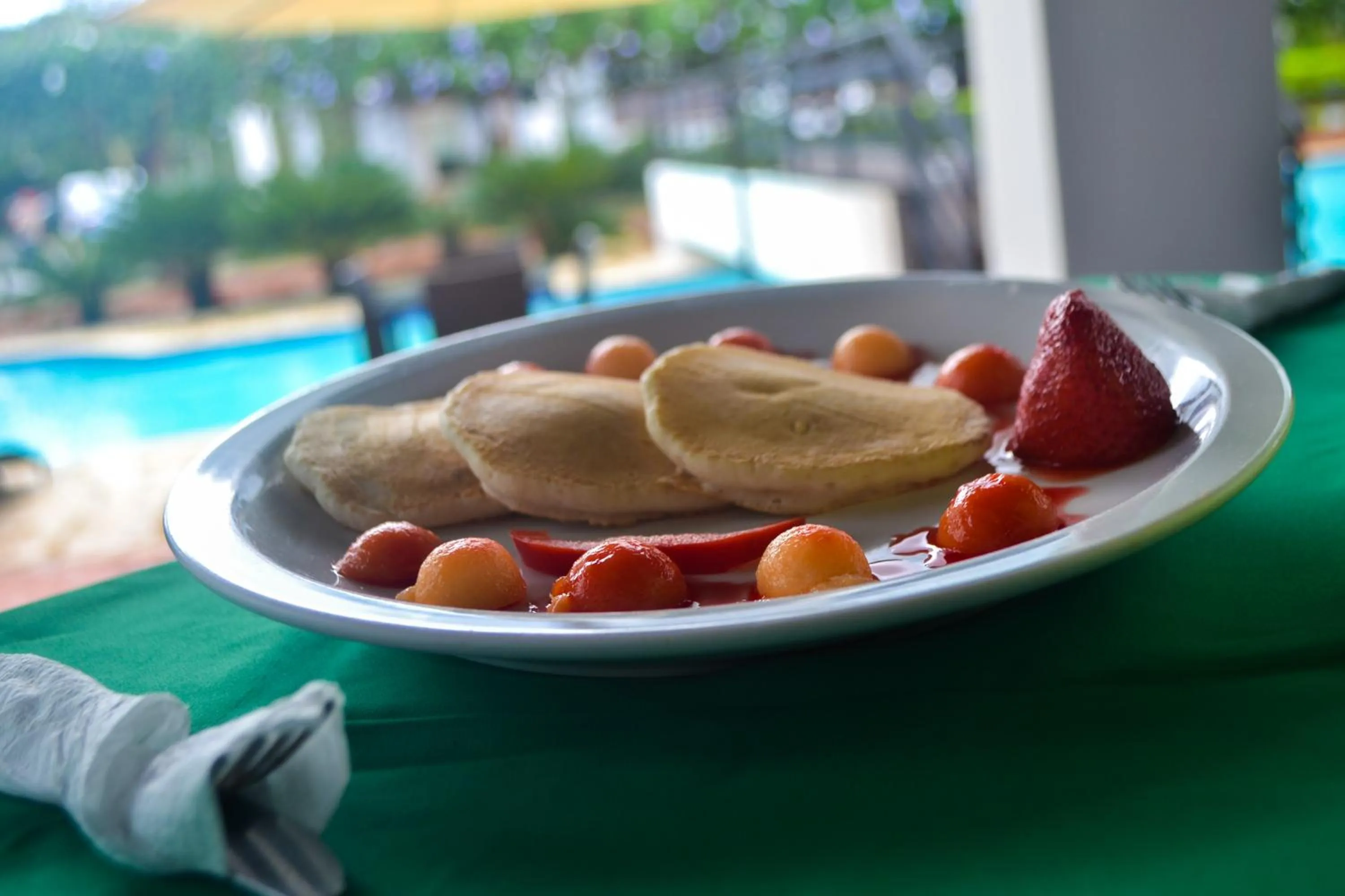 Breakfast in Sybaris Suites & Residences