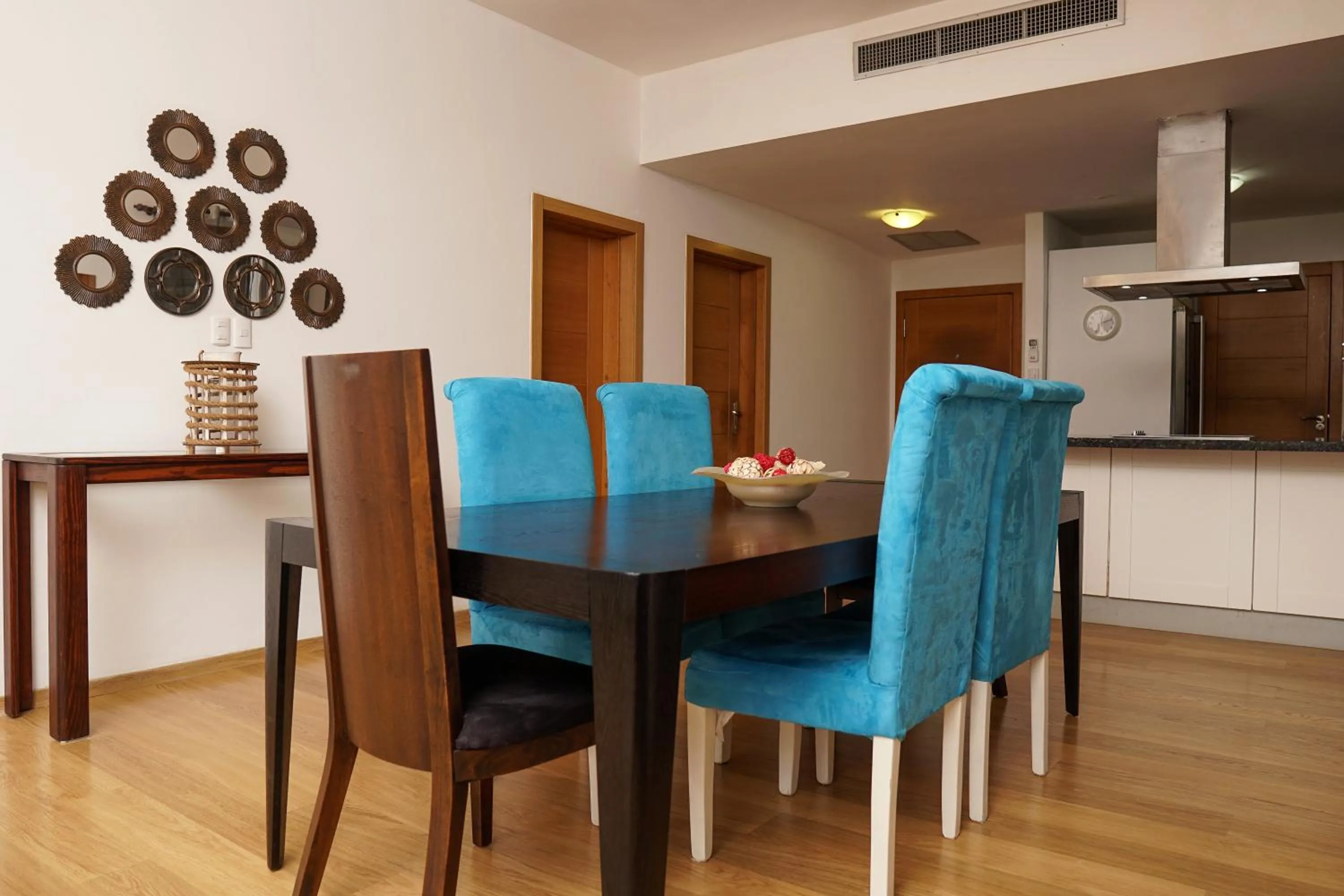 Sybaris Suites & Residences