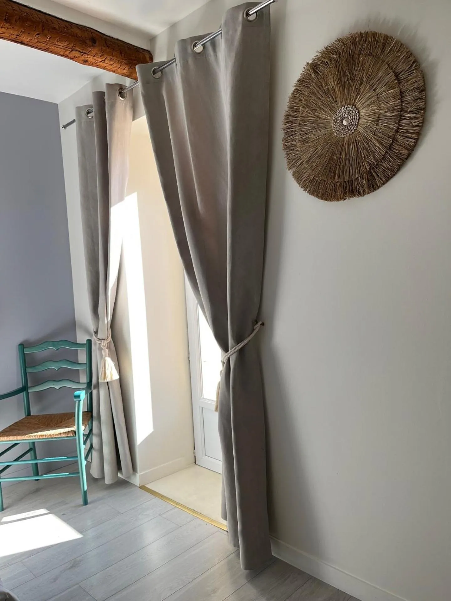 Decorative detail in Logis Hôtel La Bastide des Monges