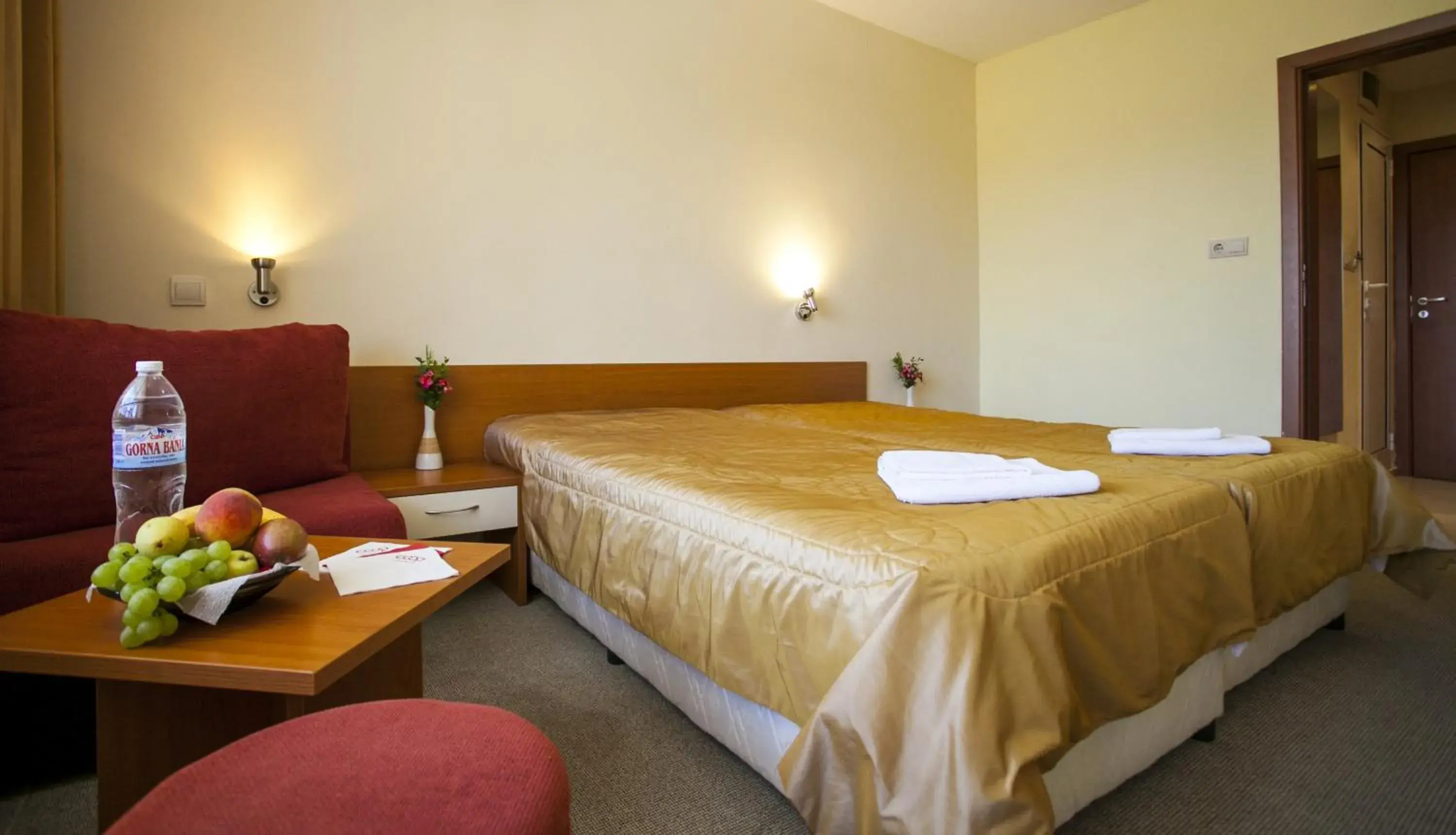 Twin Room with Balcony in Relax Coop Hotel Twin Room with Balcony in Relax Coop Hotel