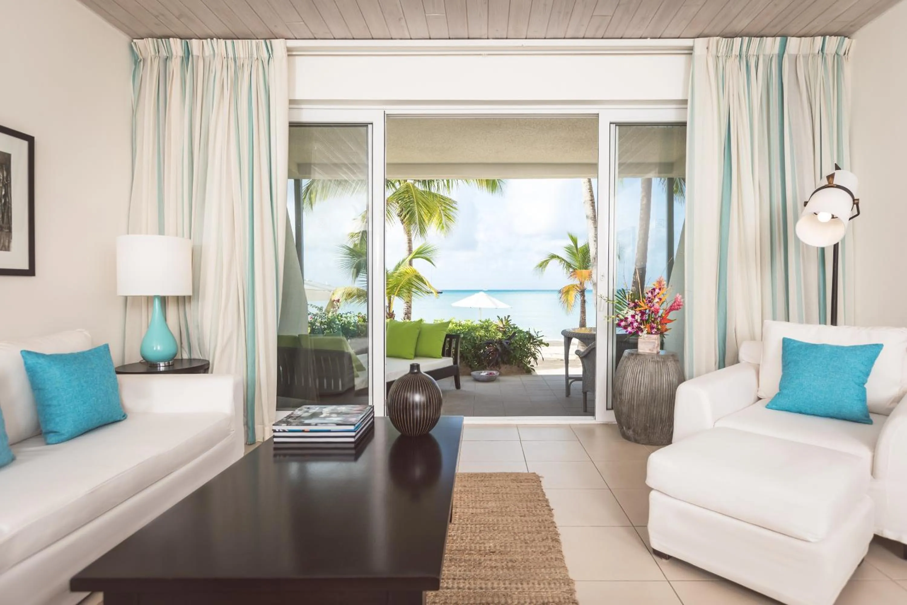 Living room in Carlisle Bay