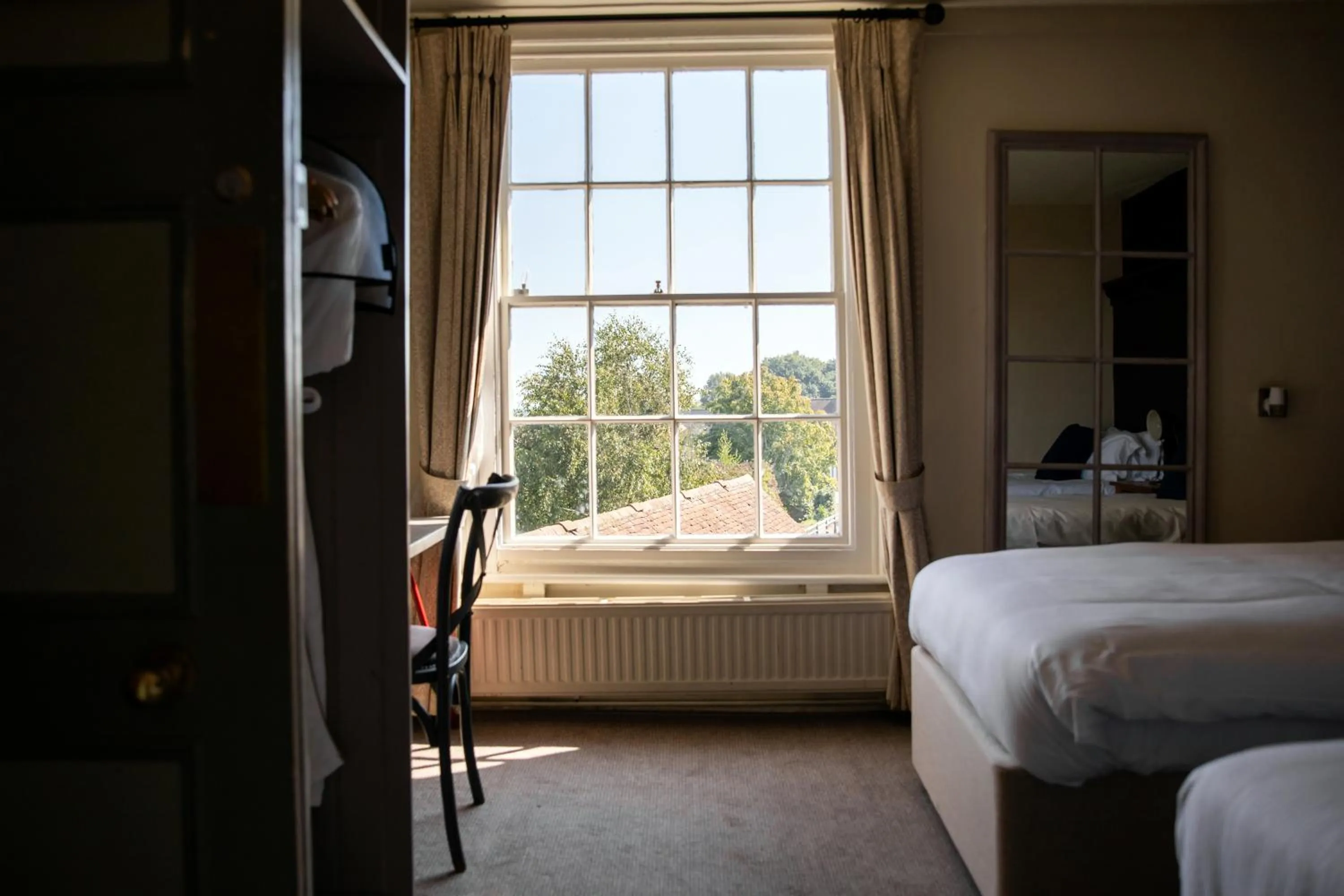 Bedroom, Bed in The White Lion