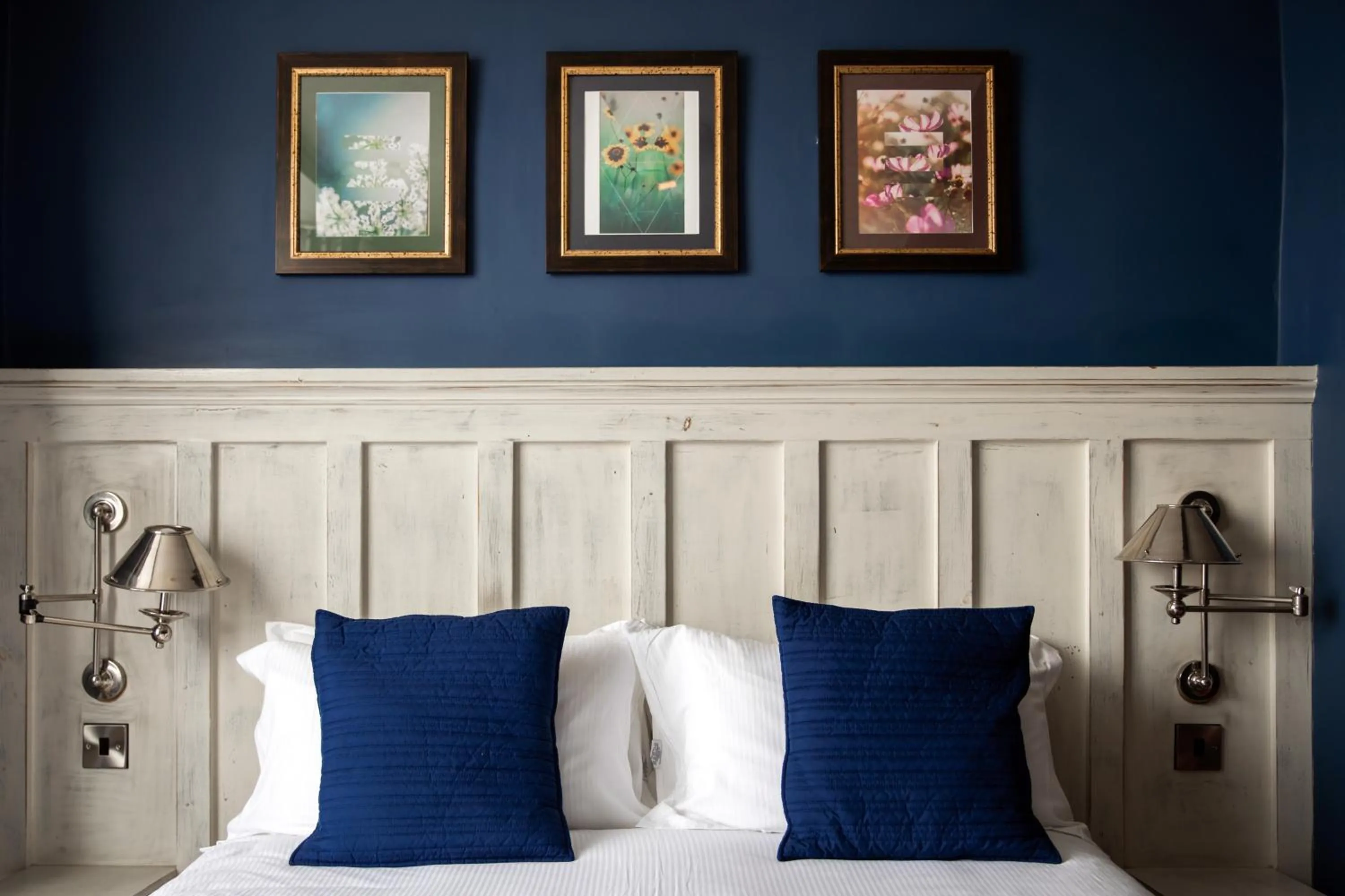 Bedroom, Bed in The White Lion