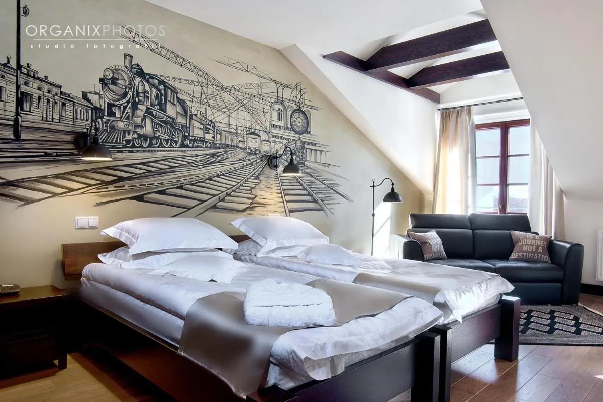 Photo of the whole room, Bed in BoutiqueHotel Aristo