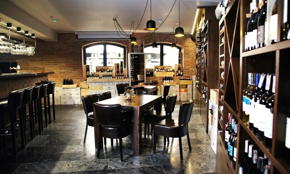 Restaurant/places to eat in BoutiqueHotel Aristo