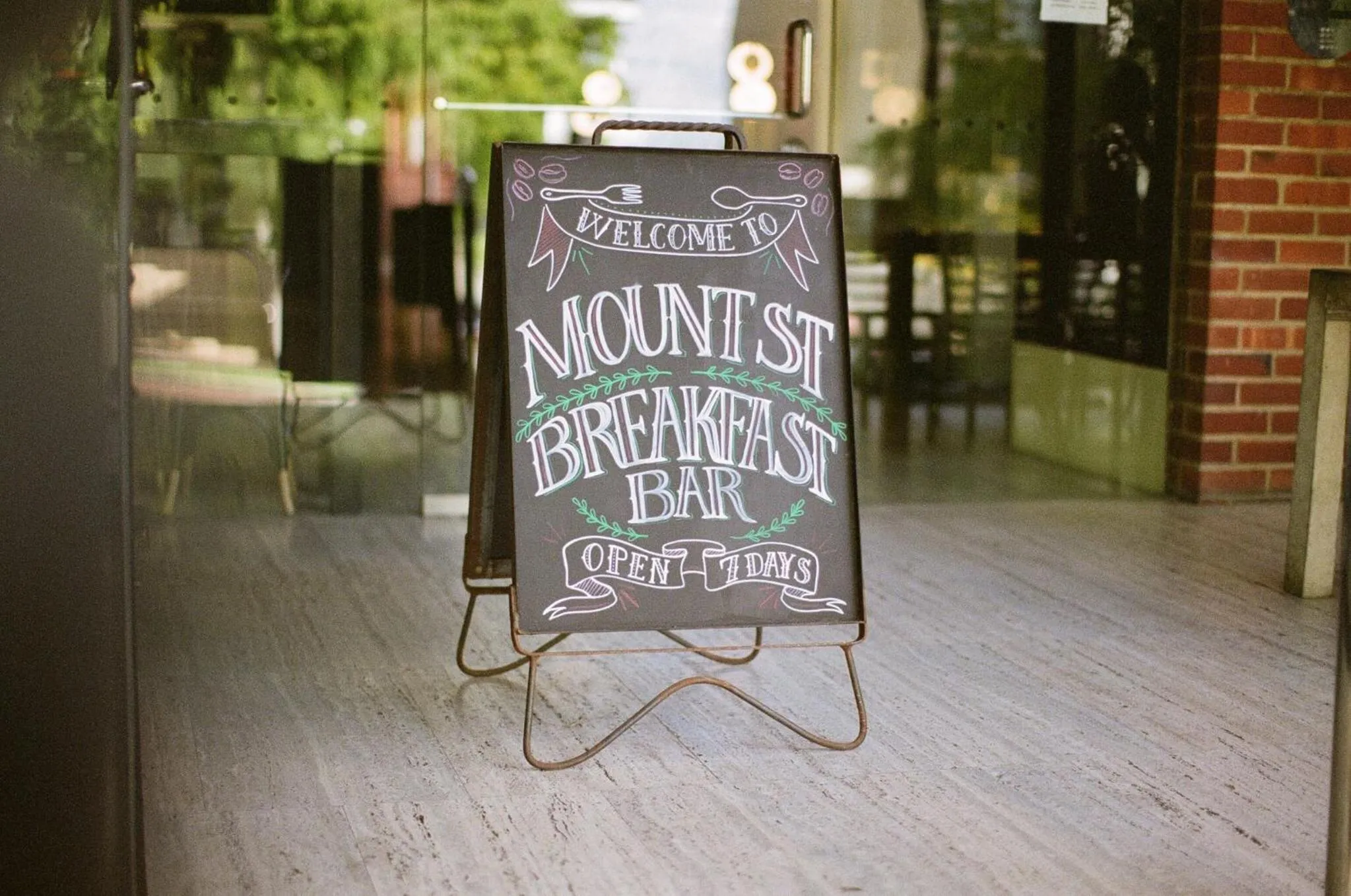 Restaurant/places to eat in Riverview on Mount Street