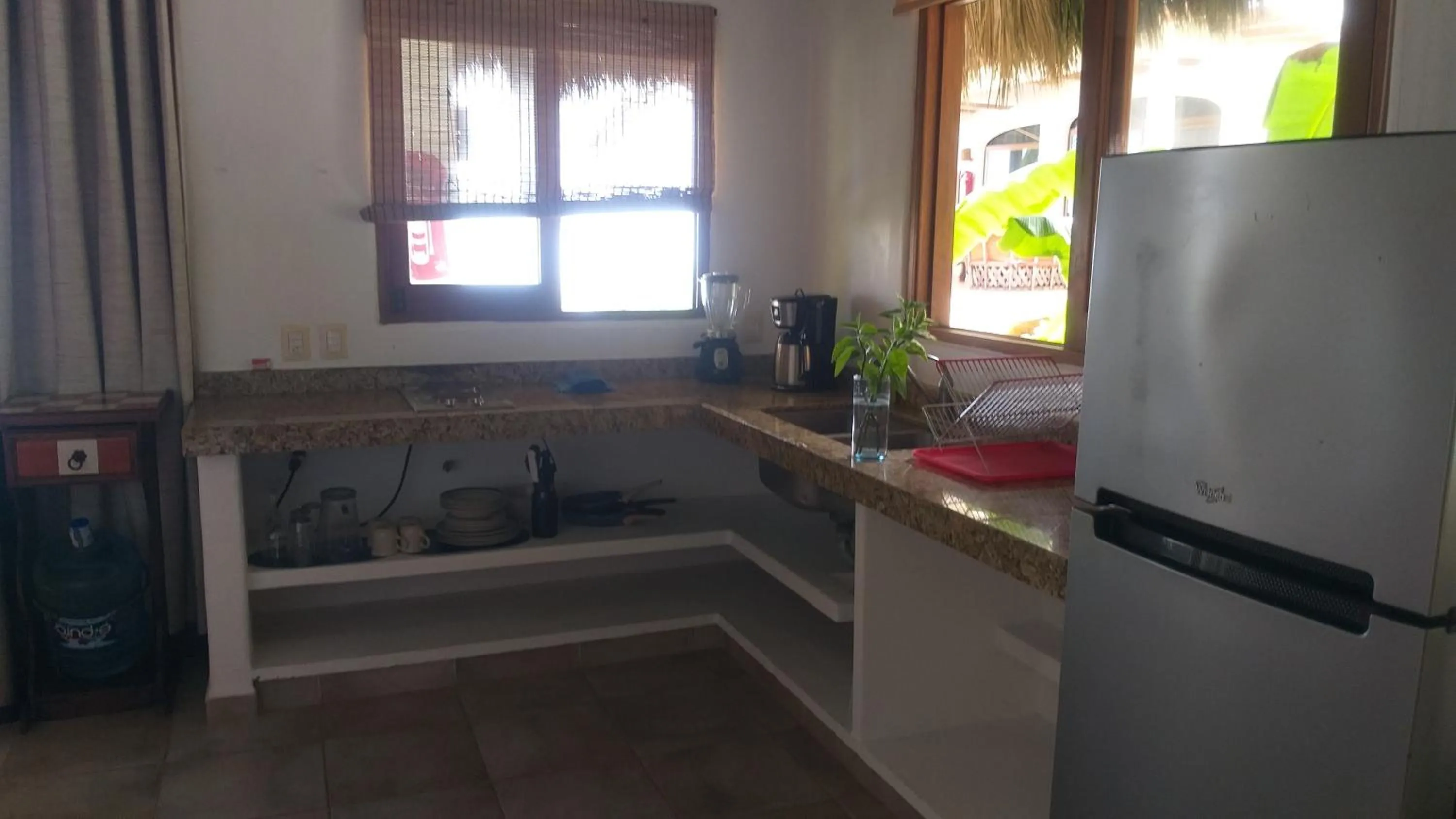 Kitchen or kitchenette in Bungalows Lydia San Pancho