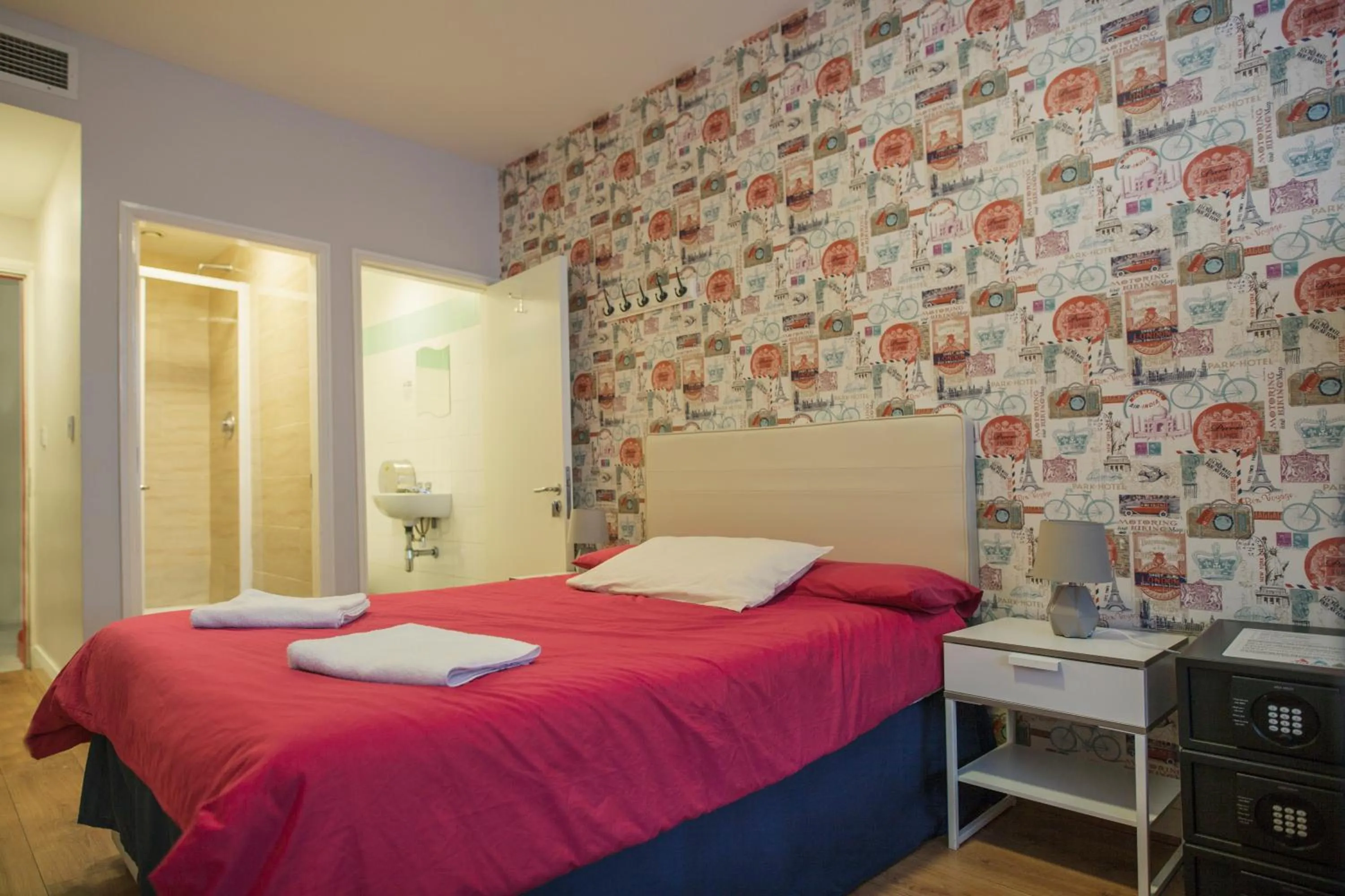 Bedroom, Bed in Abigail's Hostel