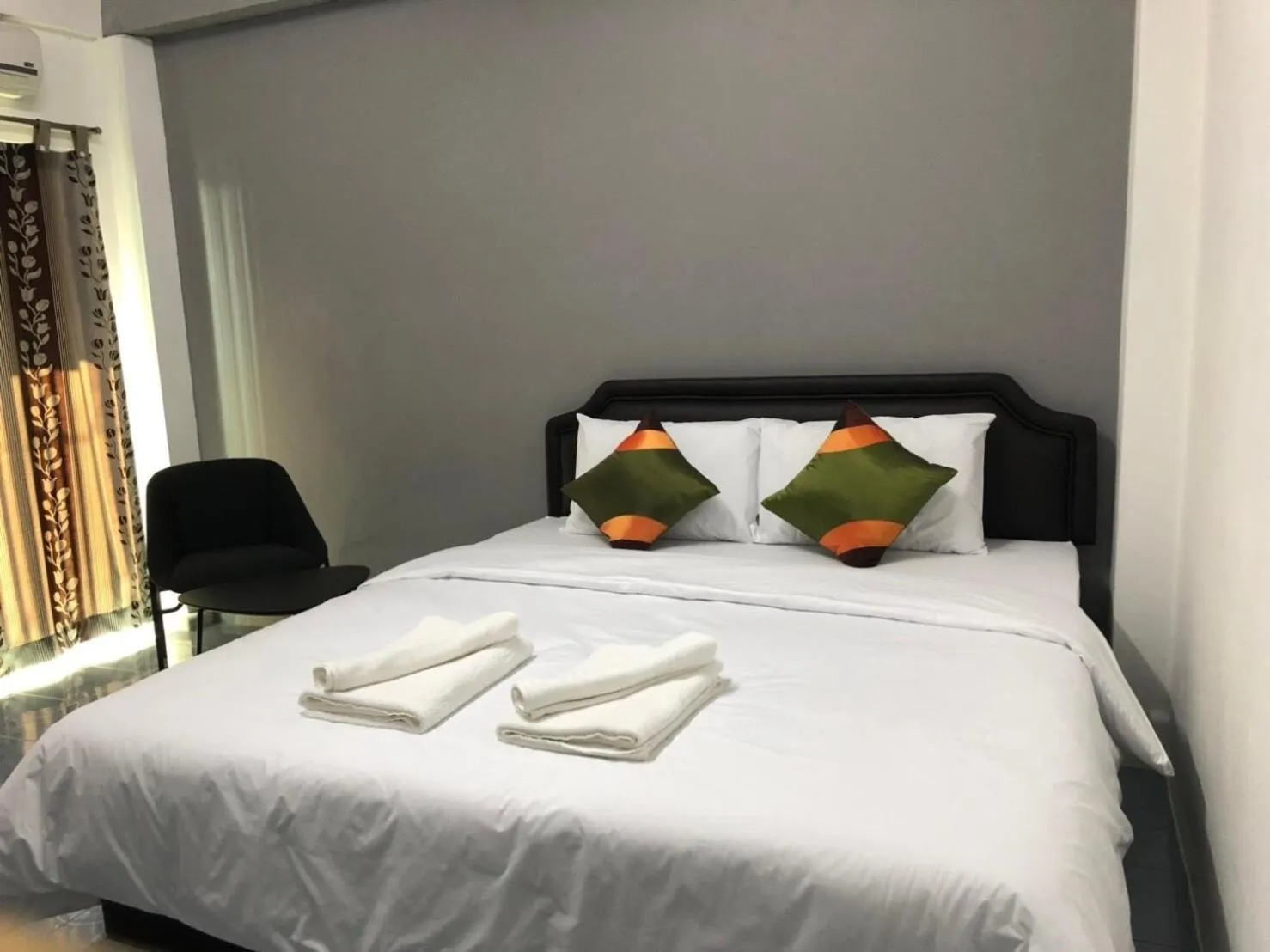 Bed in Oblique Apartment - ออฟบลิค อพาร์ทเมนท์