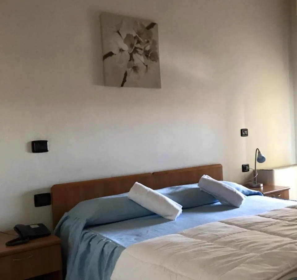 Shower in Hotel Ristorante Gallo D'Oro