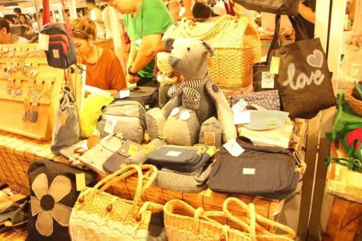 Shopping Area in Bonne Nuit Hotel, Hua Hin