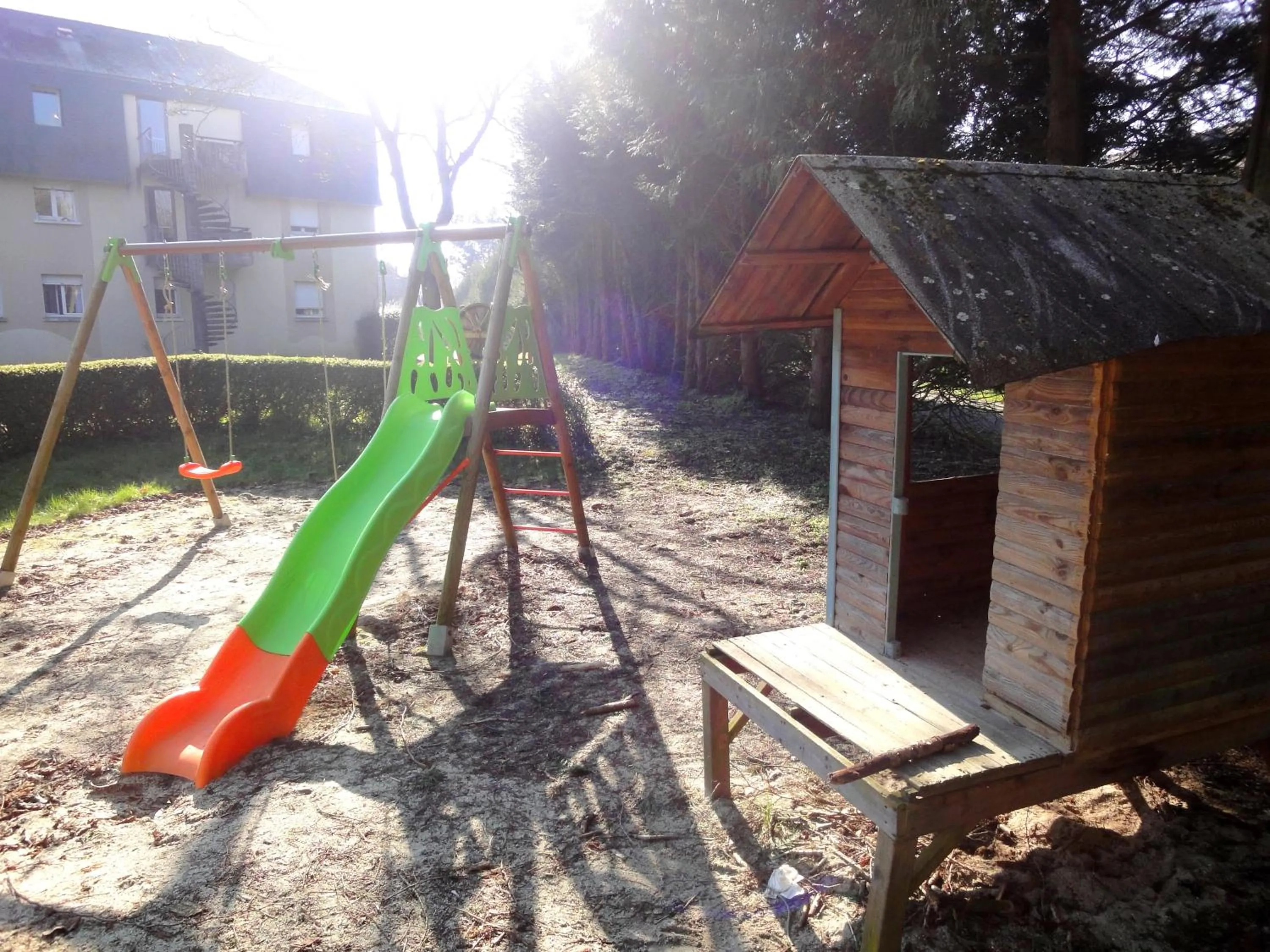 Children play ground in Hotel Restaurant La Grenouillère