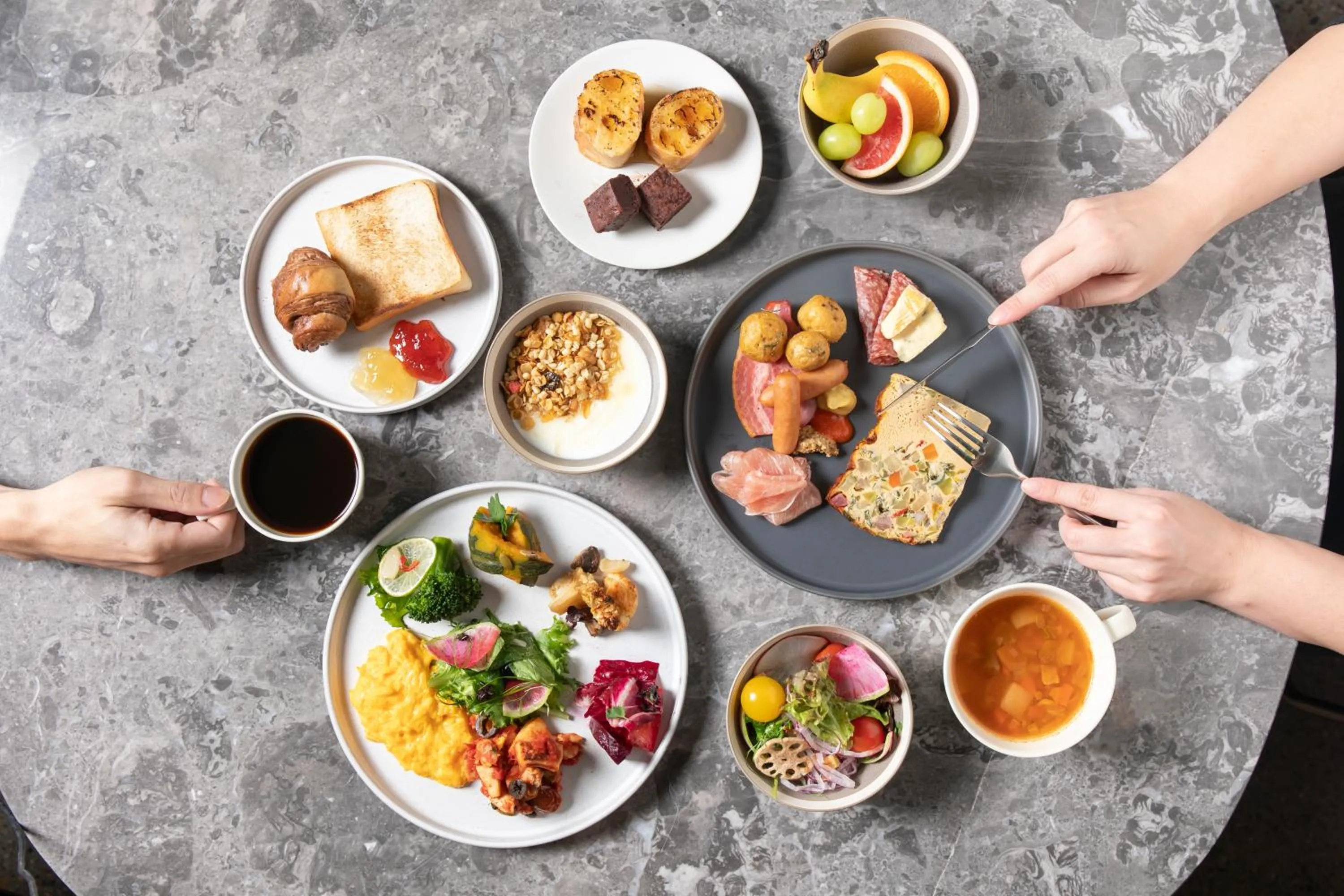 Restaurant/places to eat in GOOD NATURE HOTEL KYOTO