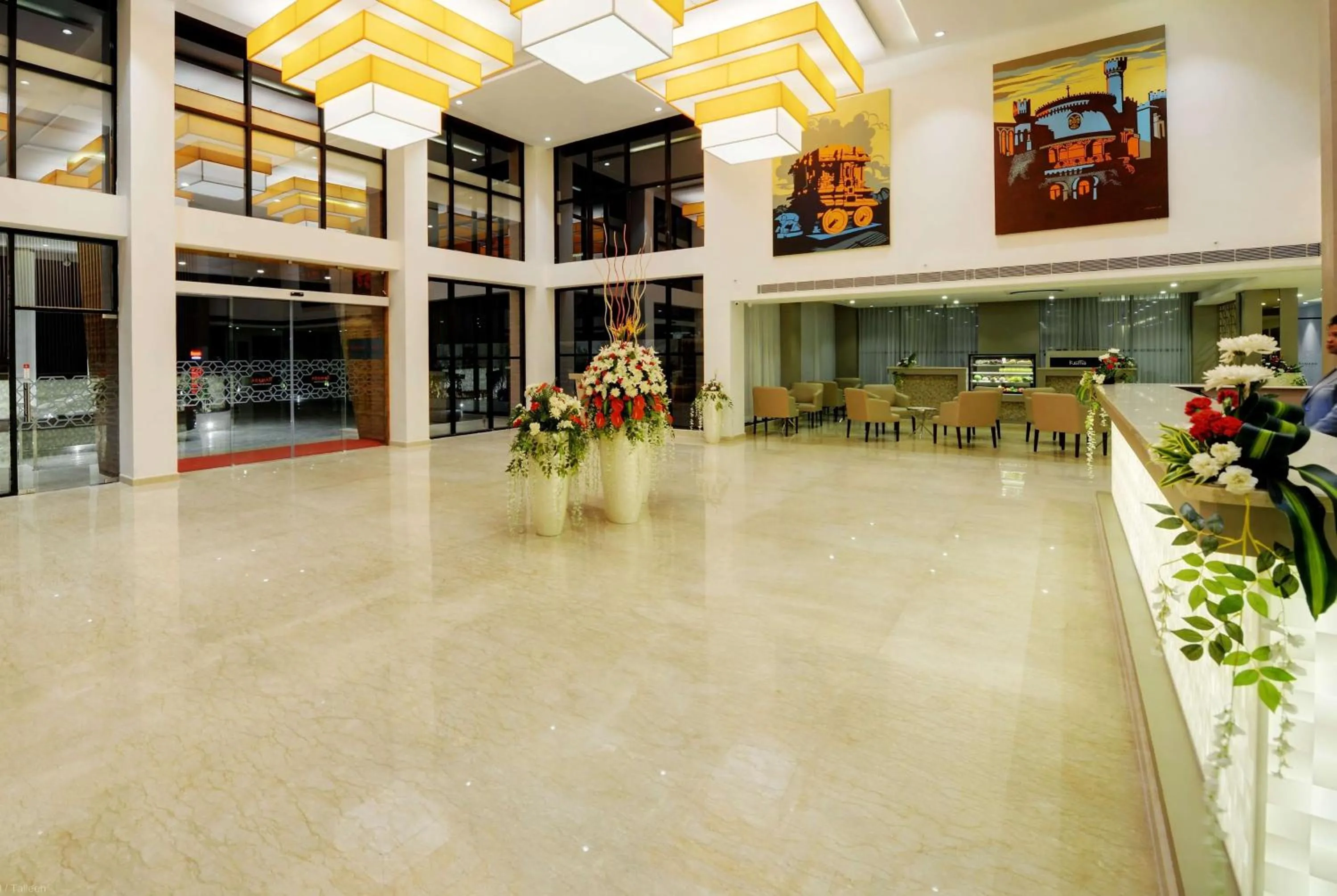 Lobby or reception in Ramada by Wyndham Bengaluru Yelahanka