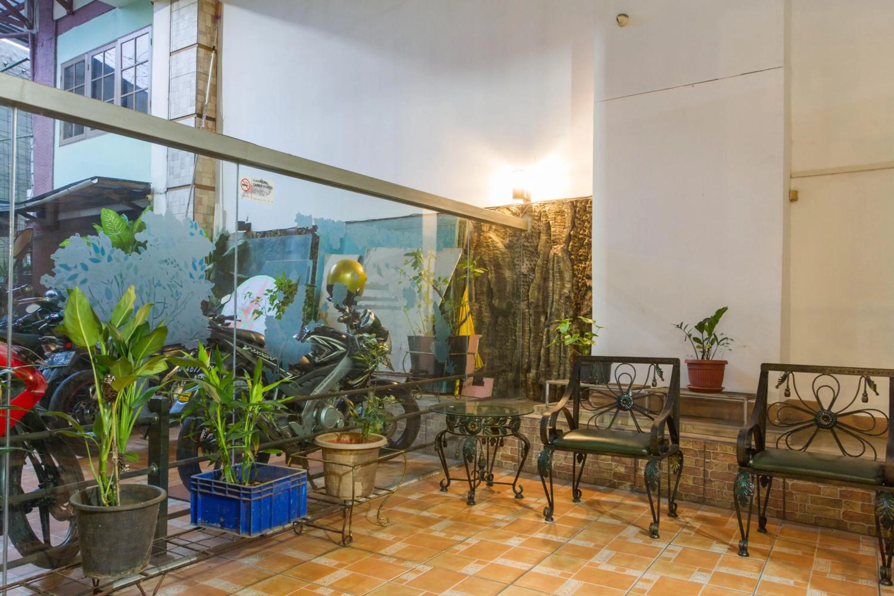 Lobby or reception in RedDoorz Plus @ Surapati 2