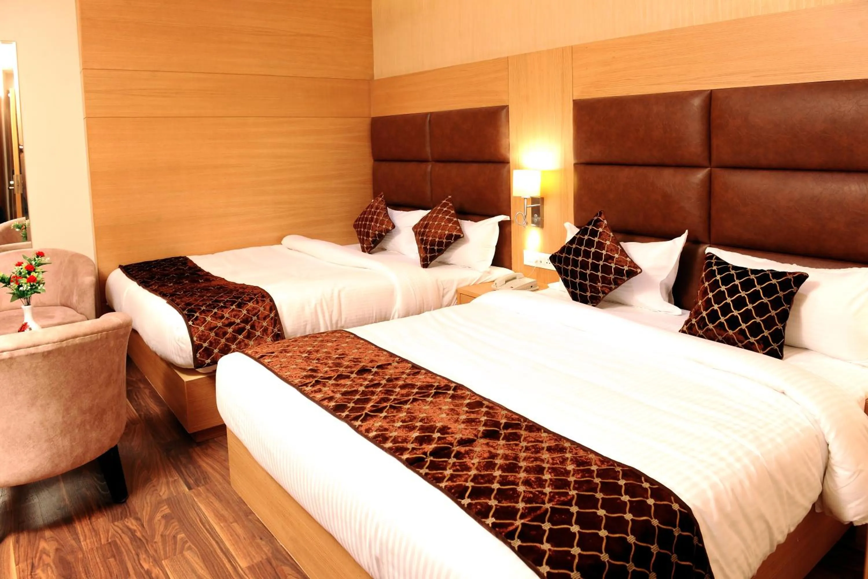 Photo of the whole room, Bed in The Landmark Amritsar