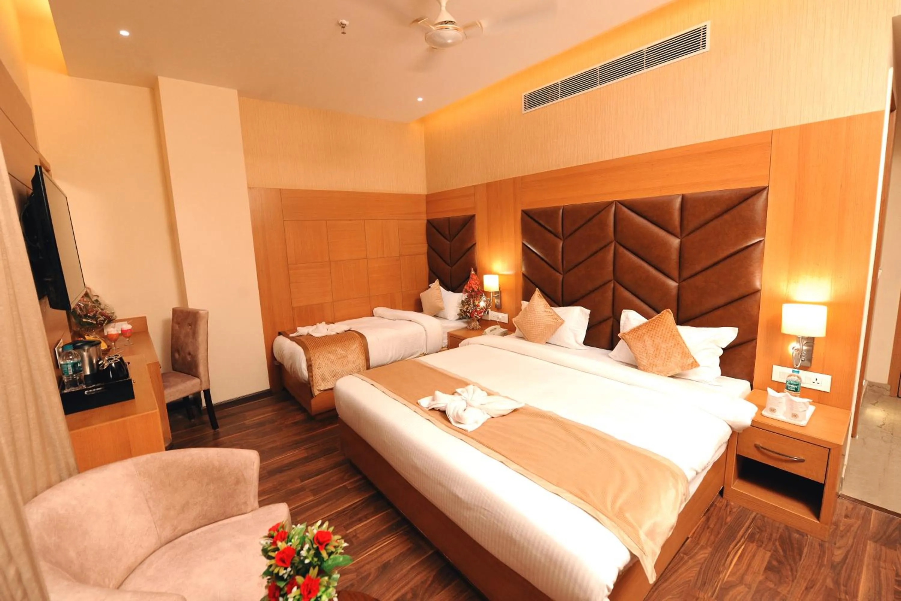 Bed in The Landmark Amritsar