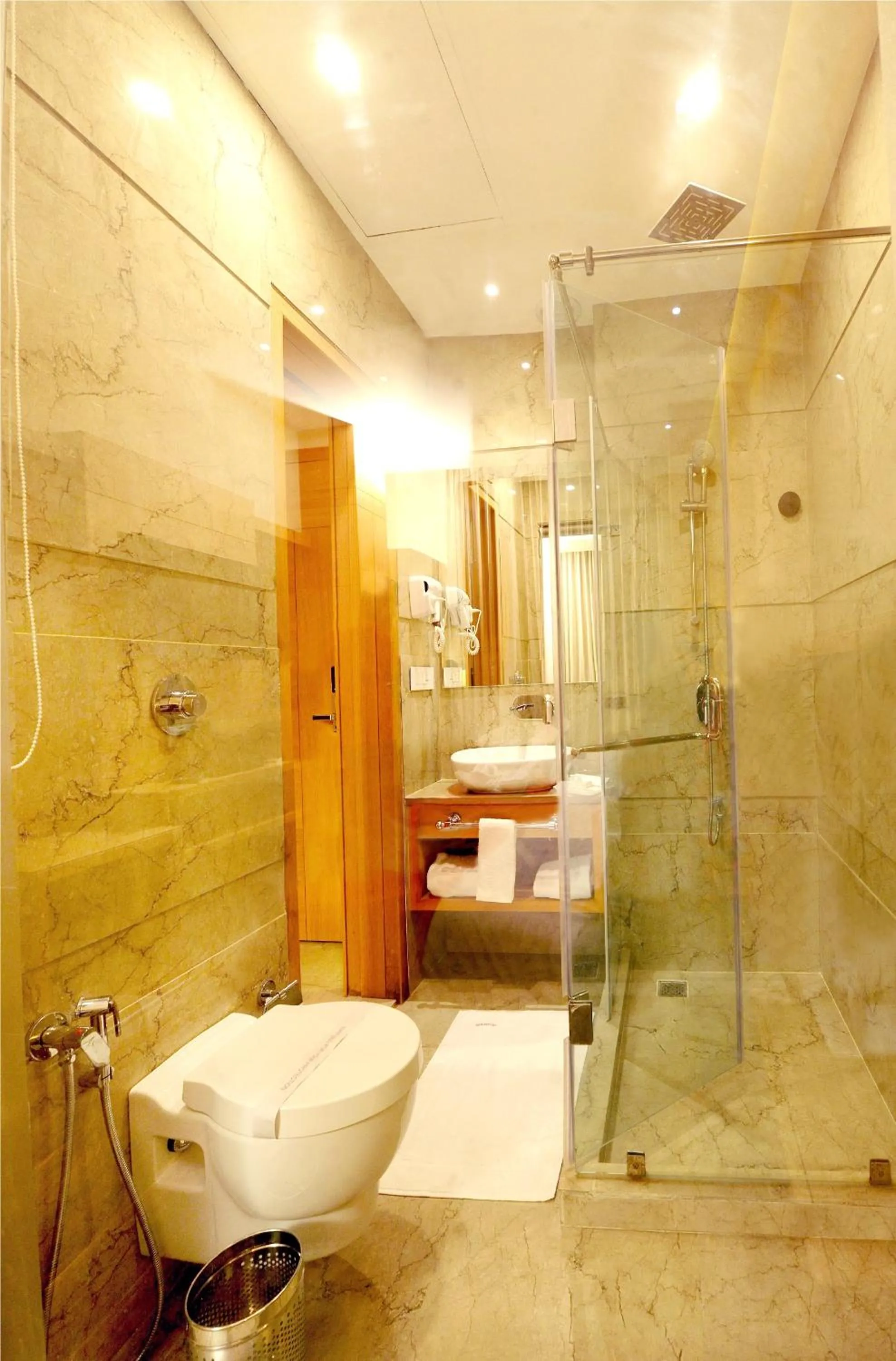 Bathroom in Hotel Landmark Near Golden Temple