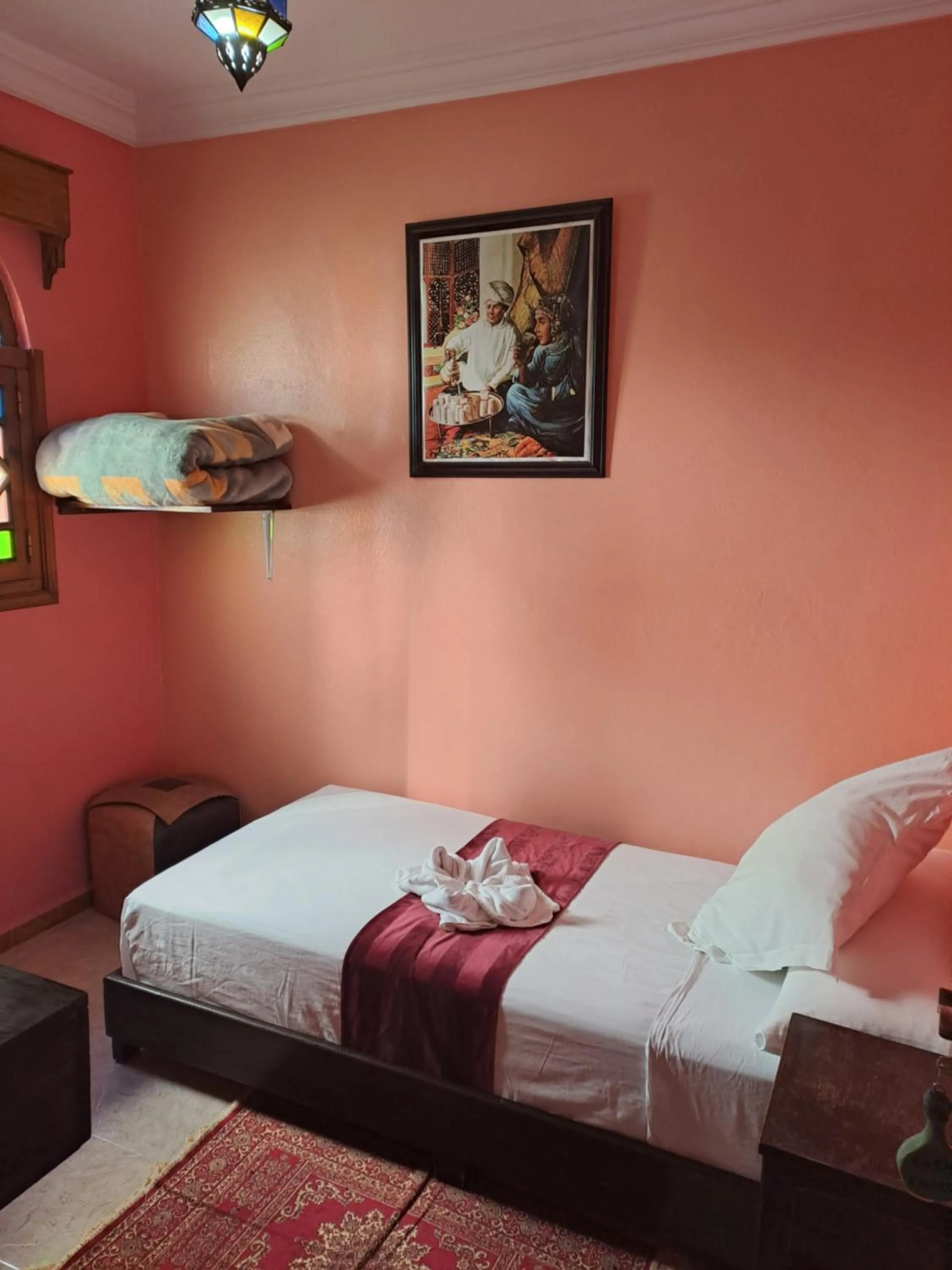 Standard Triple Room in Hotel Casa Khaldi