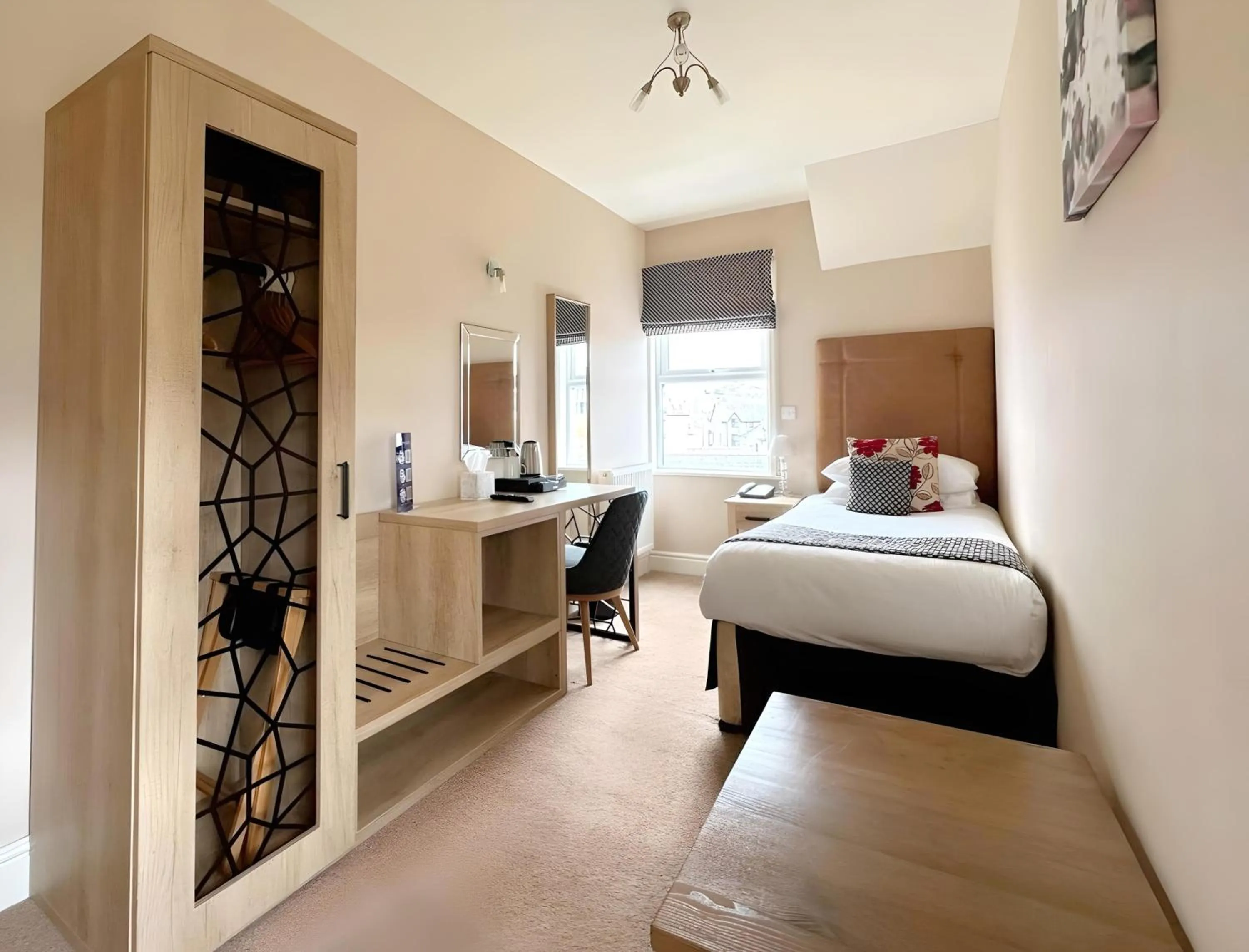 Bed in Caerwylan Hotel