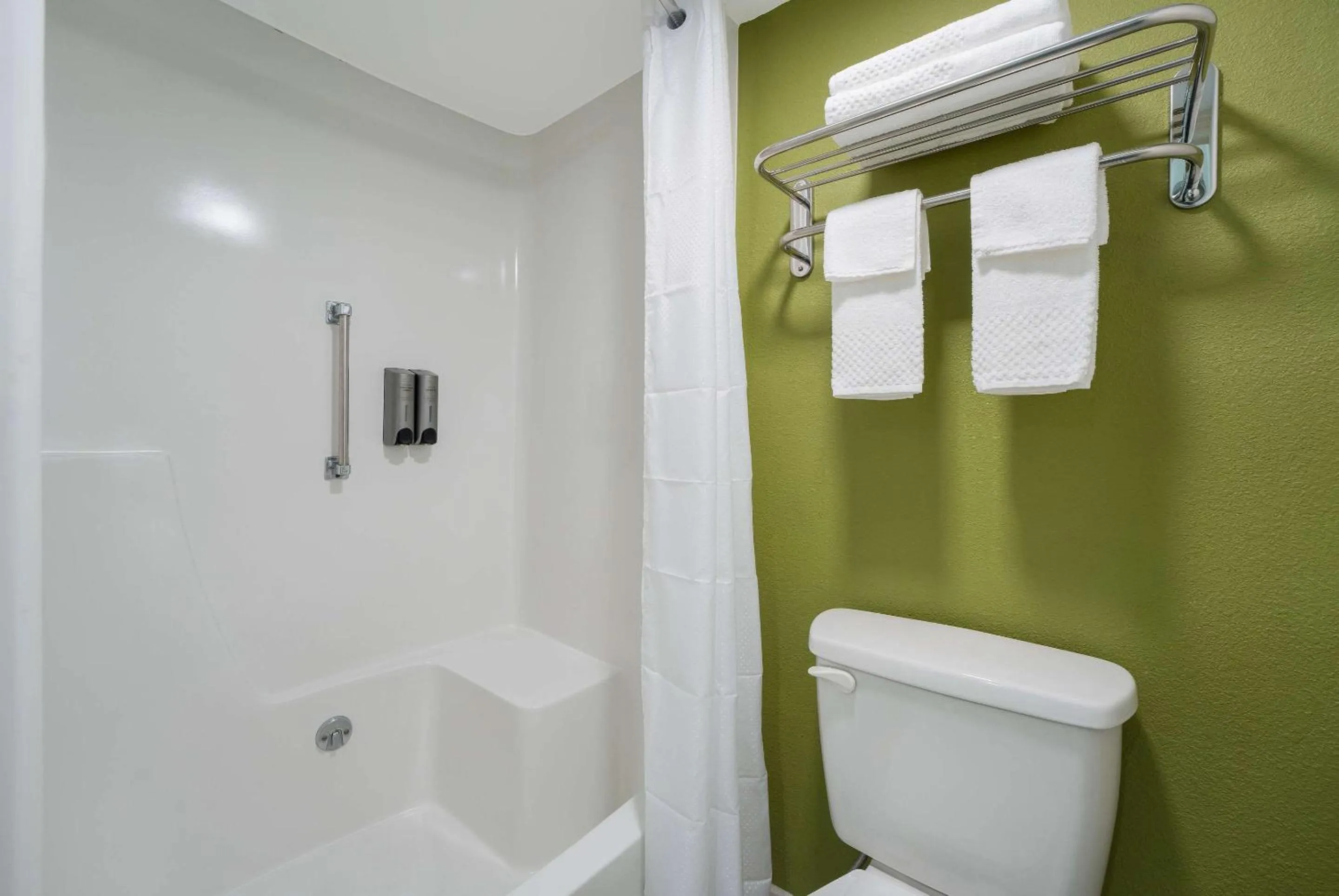 Bedroom in Sleep Inn Madison