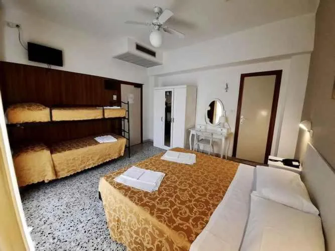 Bed in Hotel Modenese