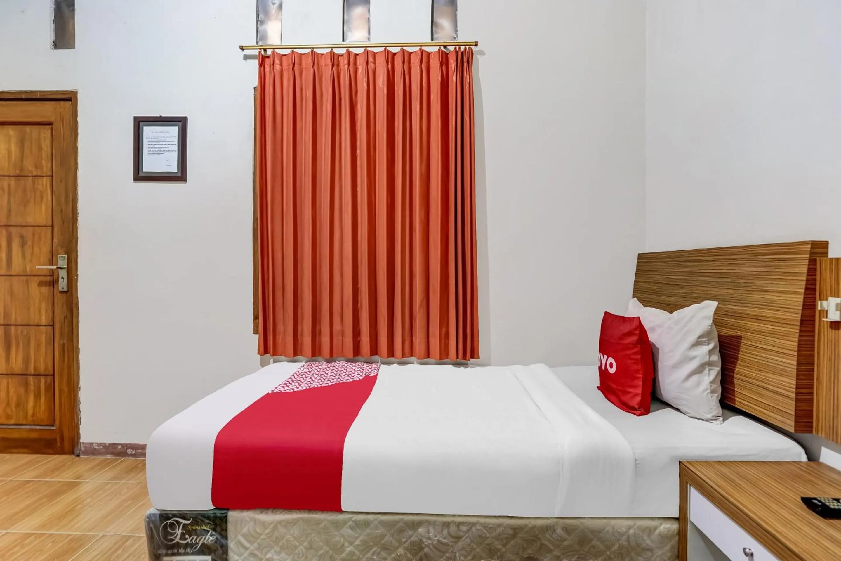 Bedroom in OYO 91292 Pondok Inap Shofwa 1