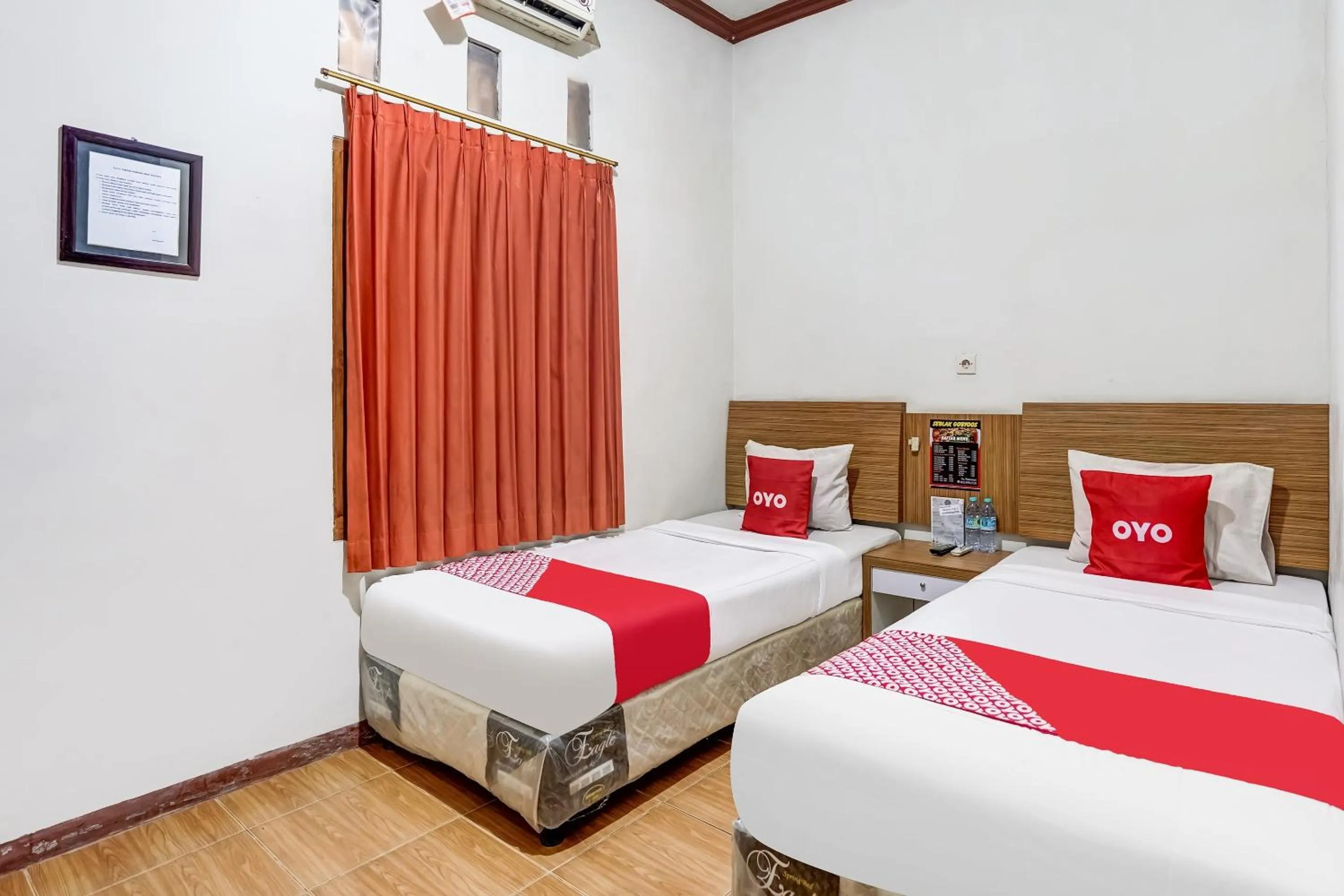 Bedroom in OYO 91292 Pondok Inap Shofwa 1